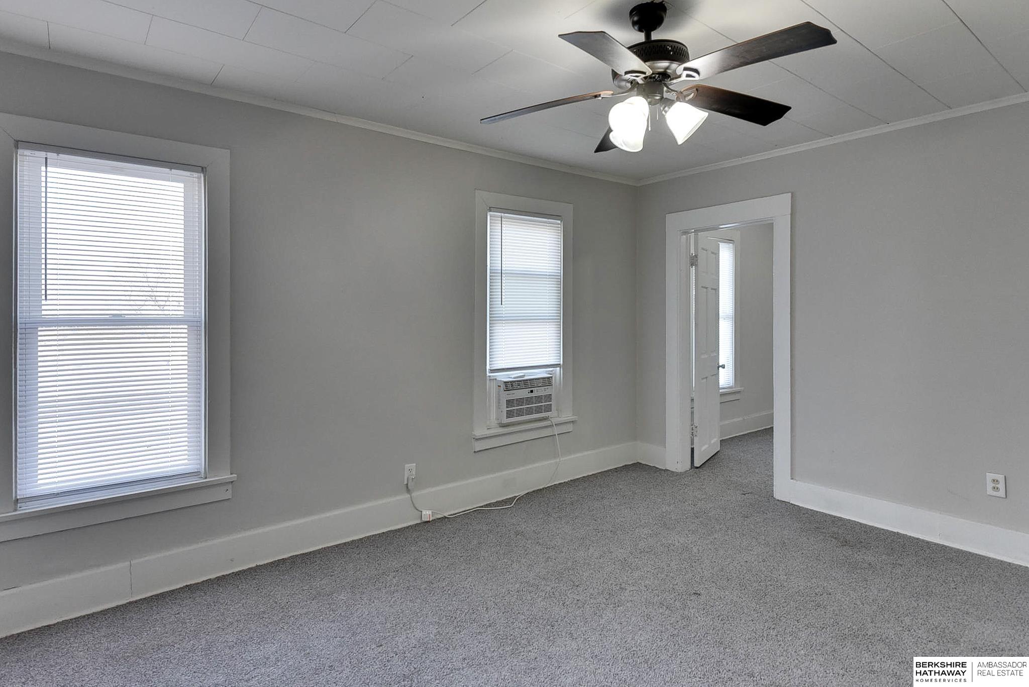 Omaha, Nebraska 68107, United States, 10 Bedrooms Bedrooms, ,4 BathroomsBathrooms,Residential,Active,86492