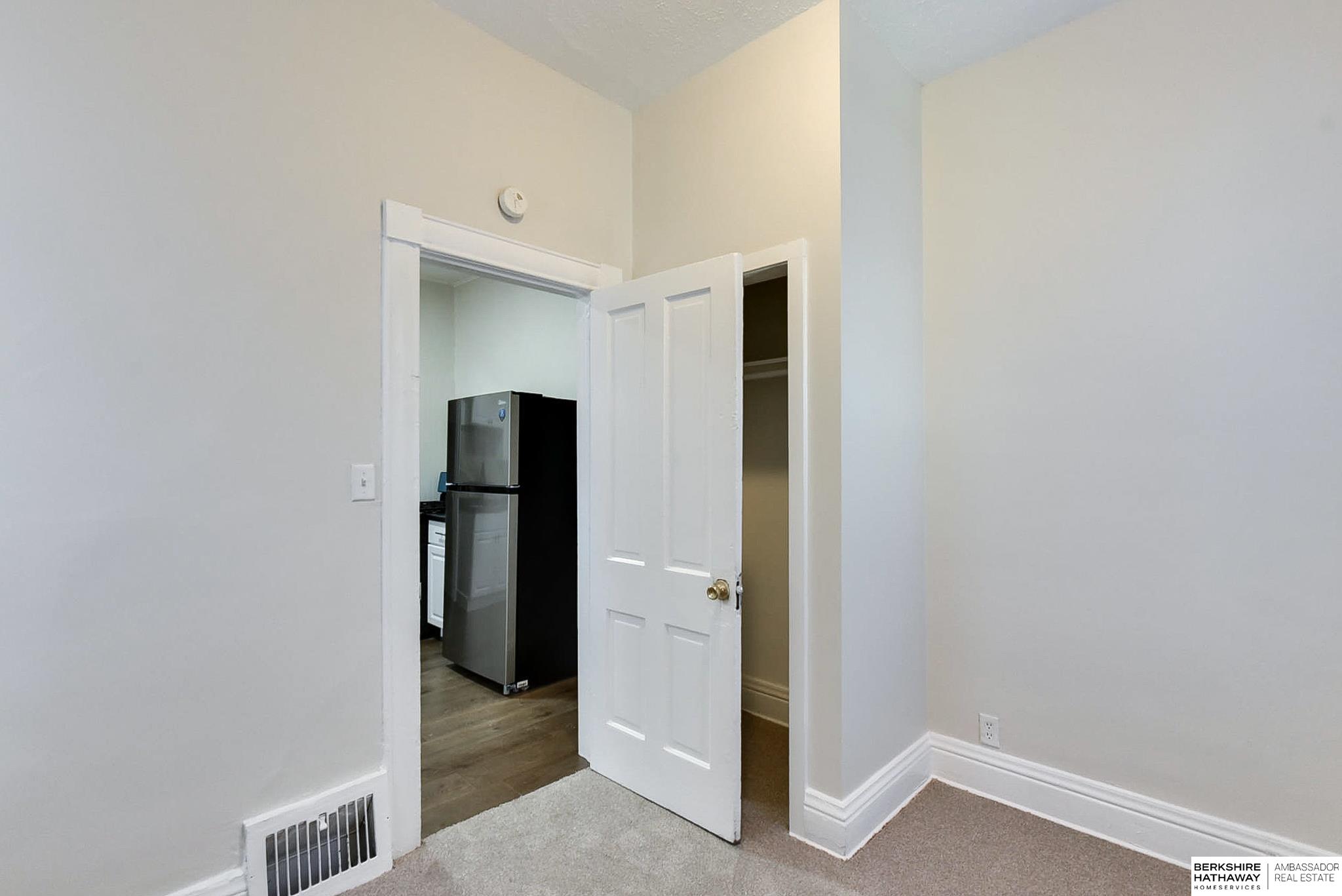 Omaha, Nebraska 68107, United States, 10 Bedrooms Bedrooms, ,4 BathroomsBathrooms,Residential,Active,86492