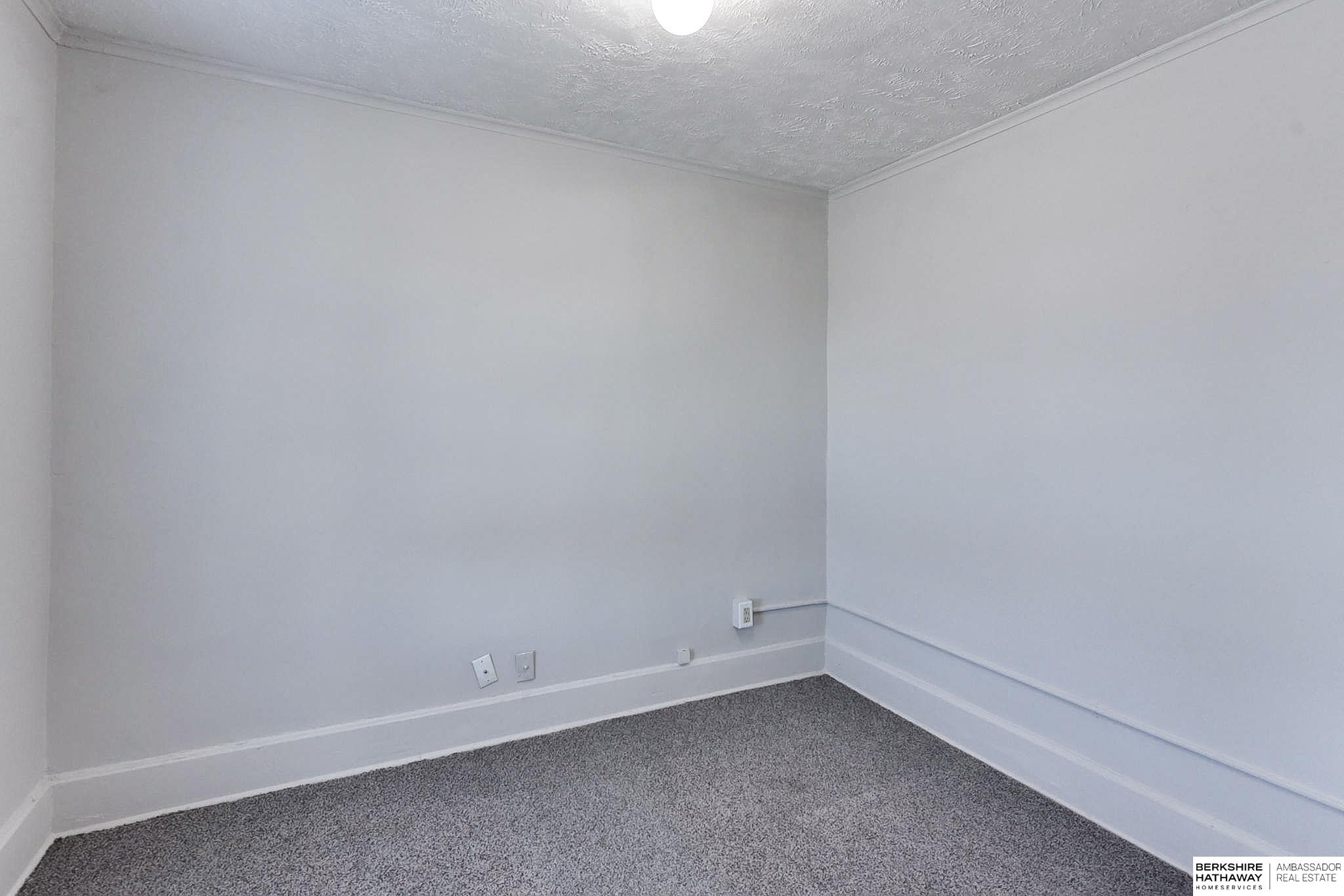 Omaha, Nebraska 68107, United States, 10 Bedrooms Bedrooms, ,4 BathroomsBathrooms,Residential,Active,86492