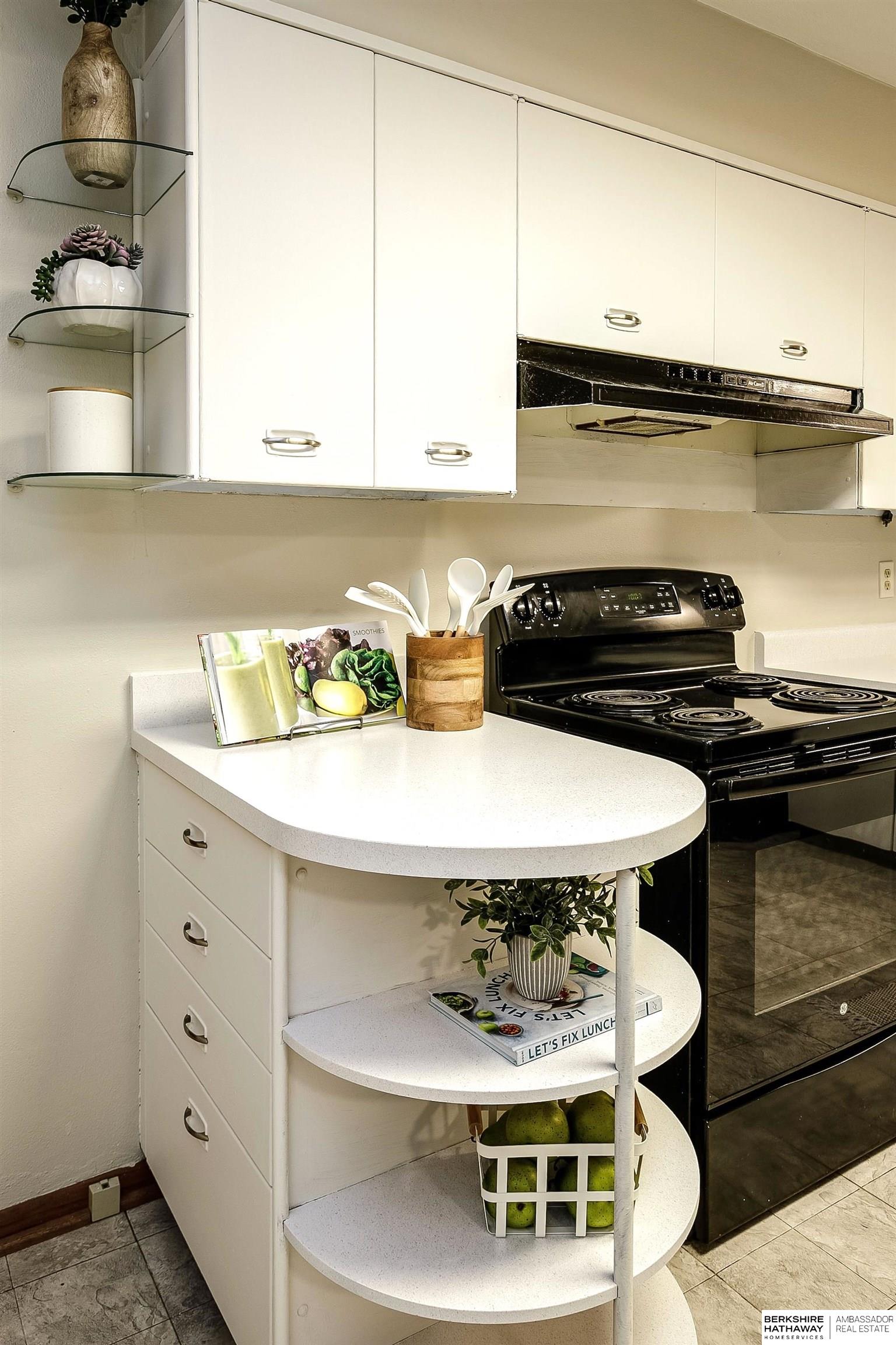 Yutan, Nebraska 68073, United States, 2 Bedrooms Bedrooms, ,2 BathroomsBathrooms,Residential,Pending,199579