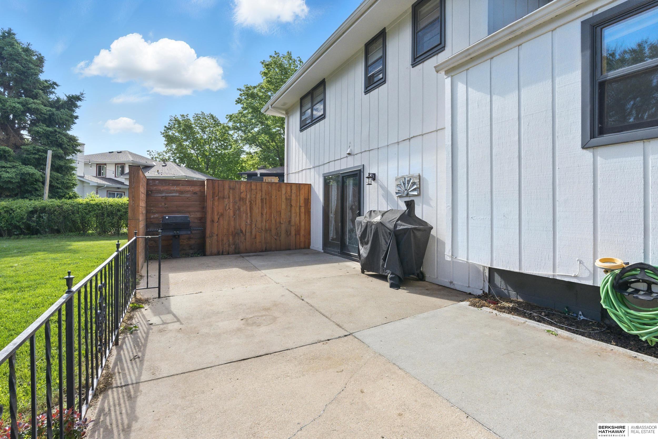 Omaha, Nebraska 68137, United States, 3 Bedrooms Bedrooms, ,2 BathroomsBathrooms,Residential,Pending,138921