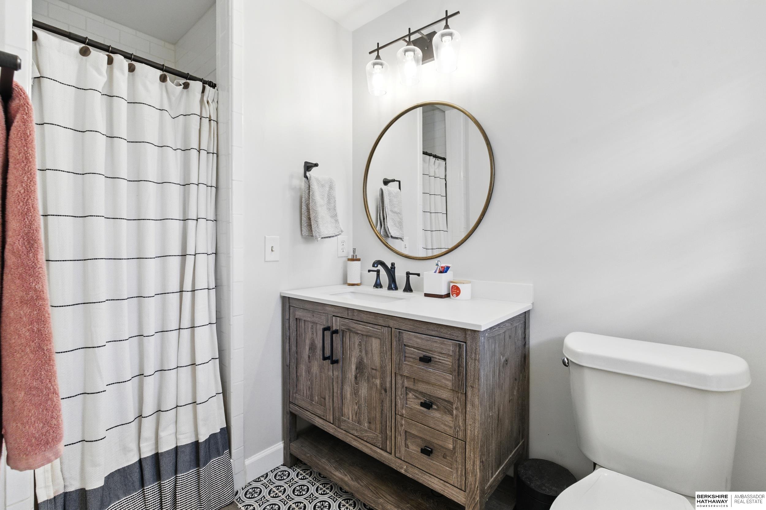 Omaha, Nebraska 68137, United States, 3 Bedrooms Bedrooms, ,2 BathroomsBathrooms,Residential,Pending,138921