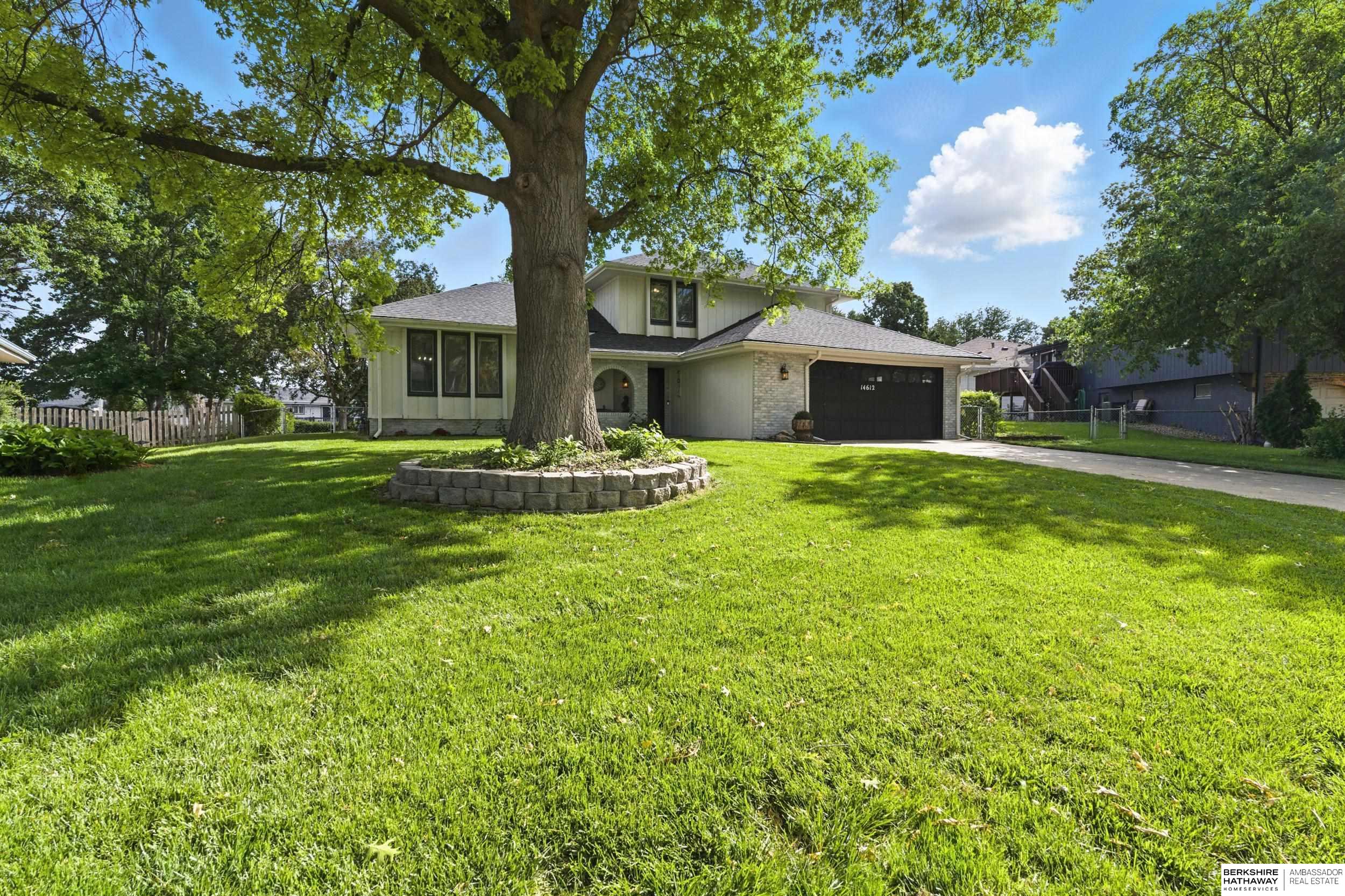 Omaha, Nebraska 68137, United States, 3 Bedrooms Bedrooms, ,2 BathroomsBathrooms,Residential,Pending,138921