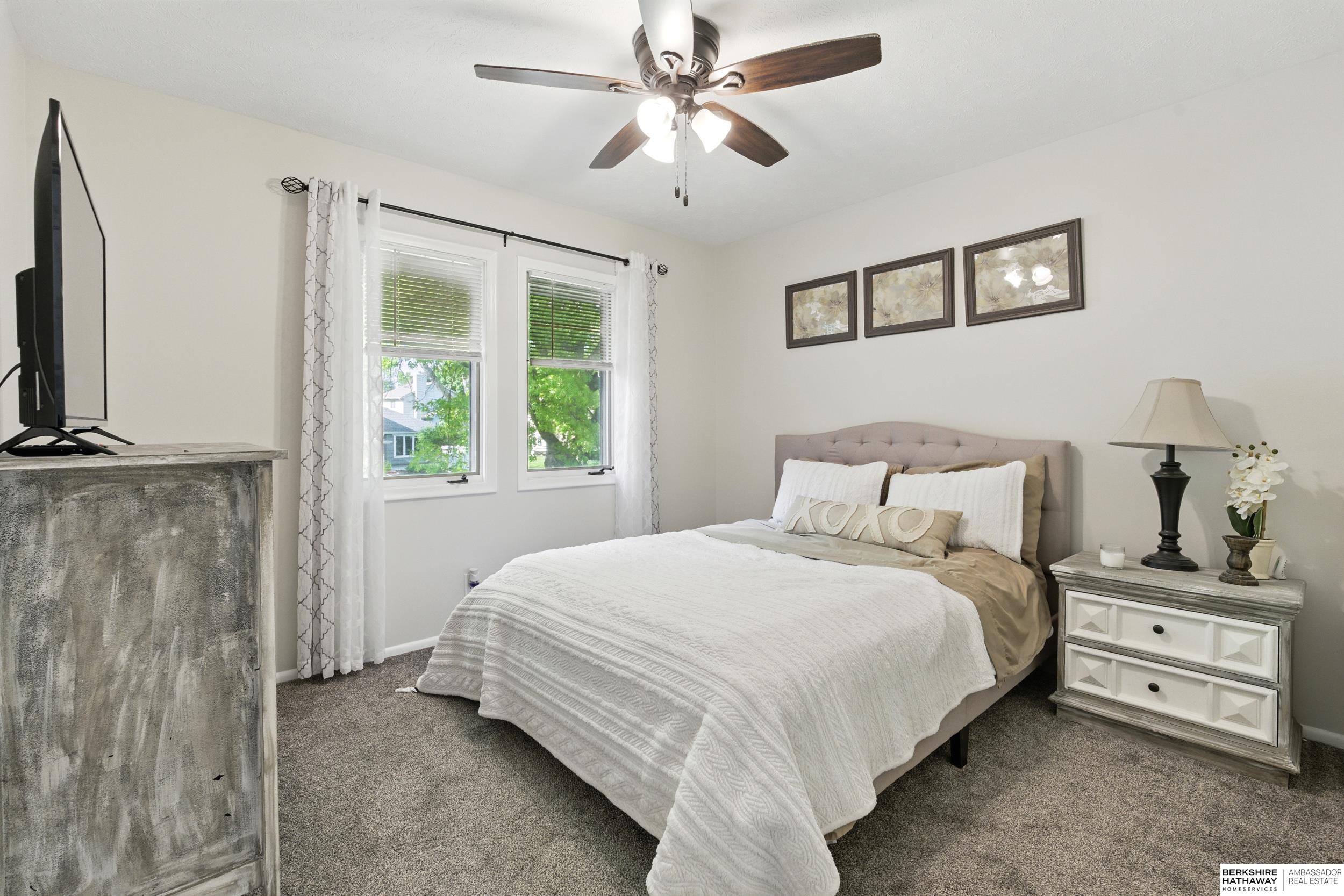 Omaha, Nebraska 68137, United States, 3 Bedrooms Bedrooms, ,2 BathroomsBathrooms,Residential,Pending,138921