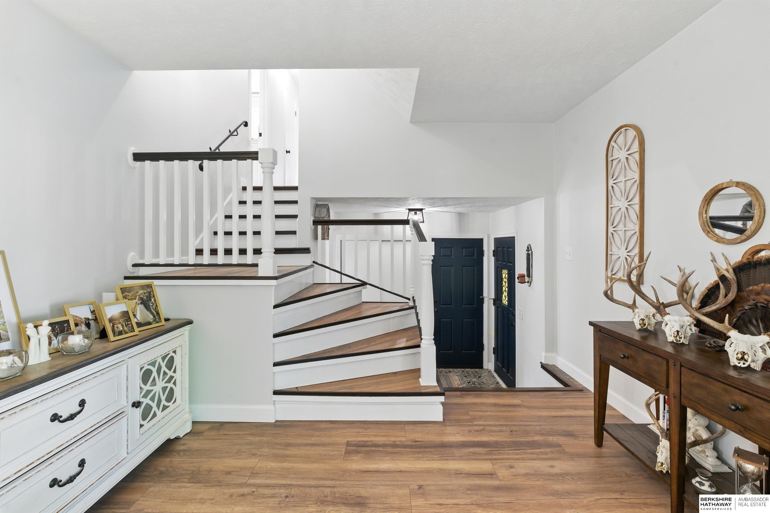 Omaha, Nebraska 68137, United States, 3 Bedrooms Bedrooms, ,2 BathroomsBathrooms,Residential,Pending,138921