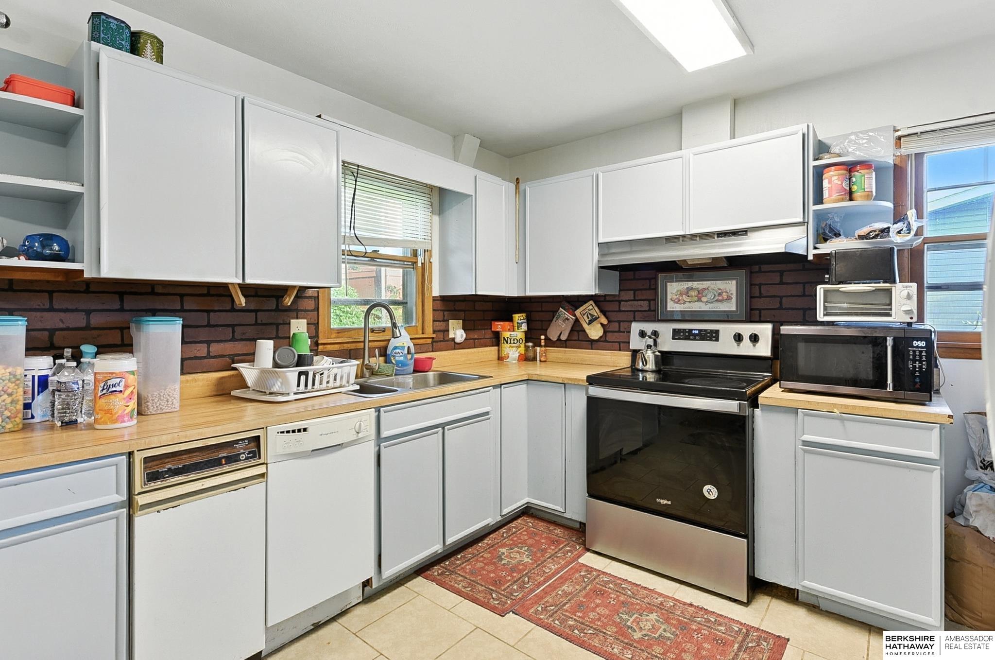 Bellevue, Nebraska 68147, United States, 3 Bedrooms Bedrooms, ,2 BathroomsBathrooms,Residential,Active,205649