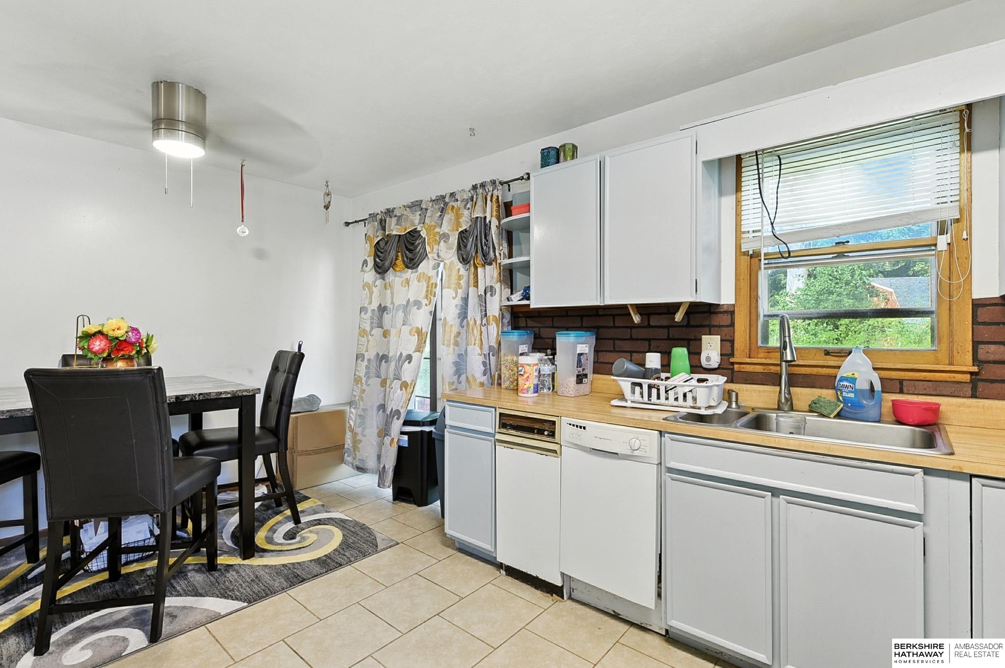 Bellevue, Nebraska 68147, United States, 3 Bedrooms Bedrooms, ,2 BathroomsBathrooms,Residential,Active,205649