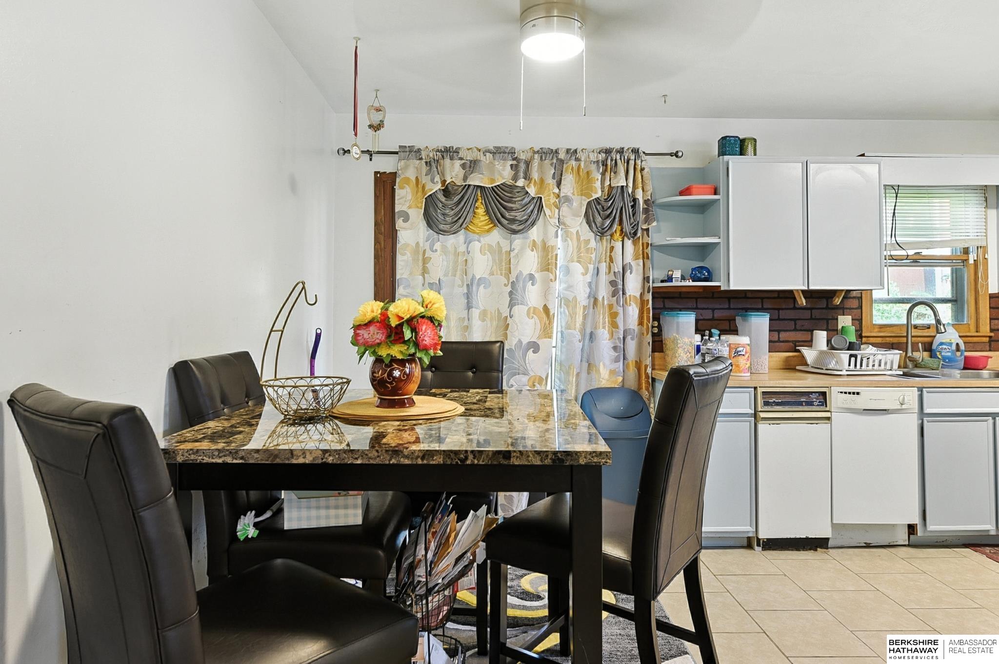 Bellevue, Nebraska 68147, United States, 3 Bedrooms Bedrooms, ,2 BathroomsBathrooms,Residential,Active,205649