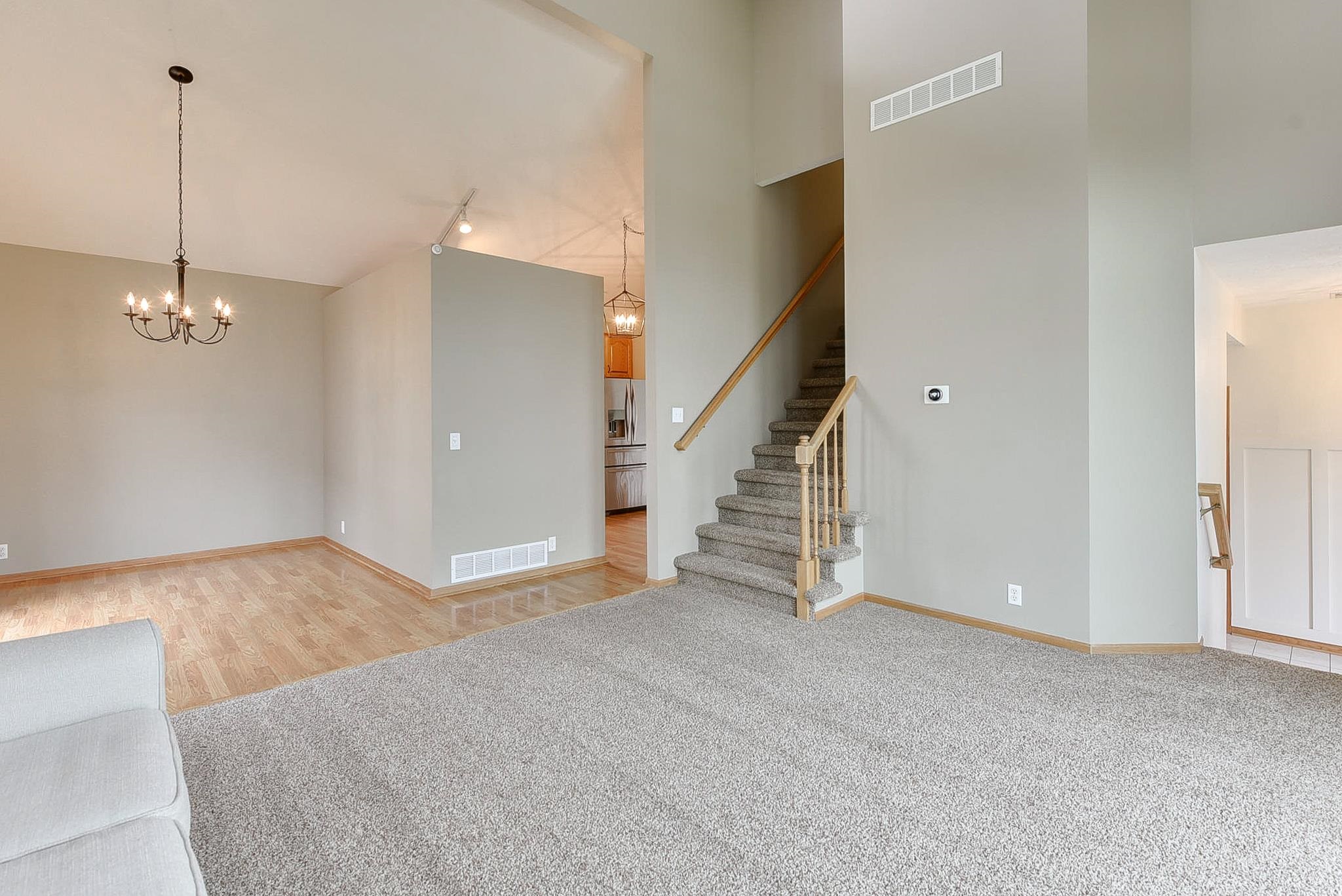 Omaha, Nebraska 68116, United States, 3 Bedrooms Bedrooms, ,2 BathroomsBathrooms,Residential,Pending,115550