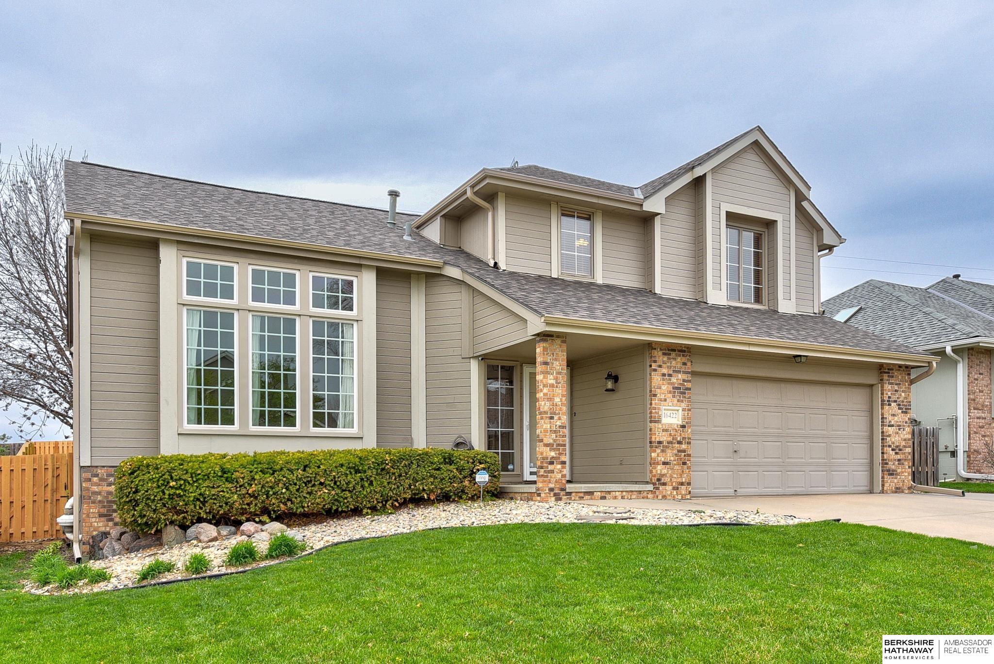 Omaha, Nebraska 68116, United States, 3 Bedrooms Bedrooms, ,2 BathroomsBathrooms,Residential,Pending,115550