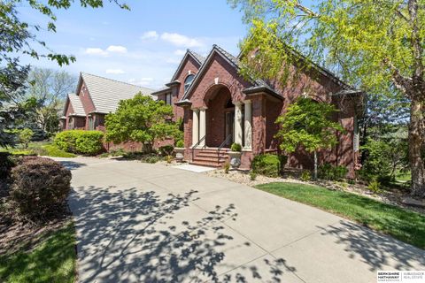 Photo of 13804 Cuming Street, Omaha, NE 68154 (MLS # 22611068)