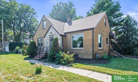 Photo of 3103 Spring Street, Omaha, NE 68105 (MLS # 22527520)