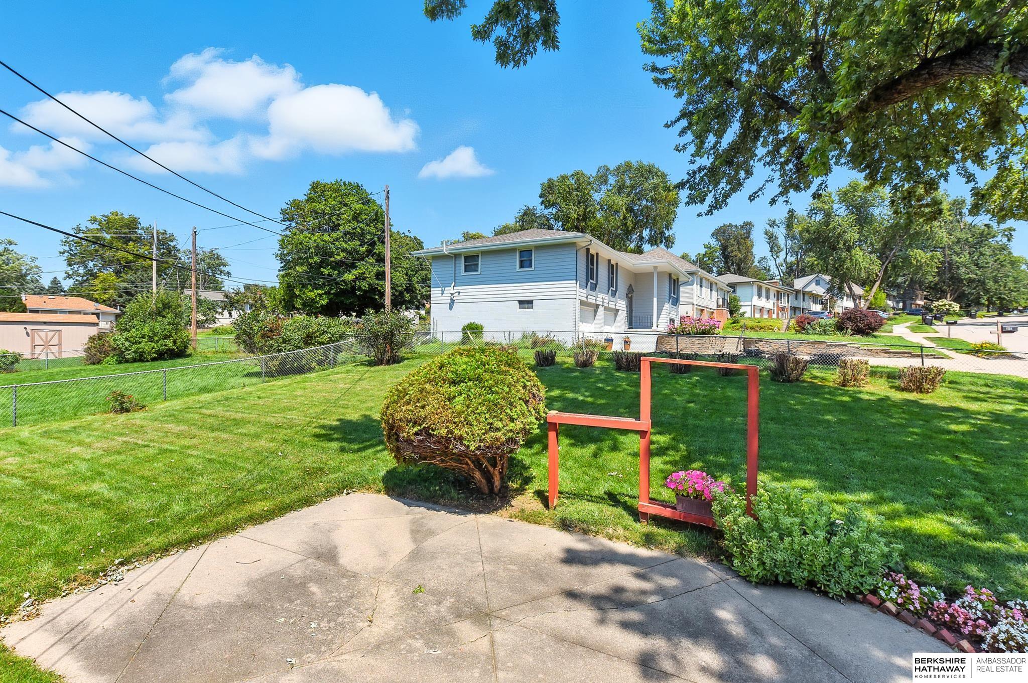 Omaha, Nebraska 68134, United States, 3 Bedrooms Bedrooms, ,2 BathroomsBathrooms,Residential,Active,230495