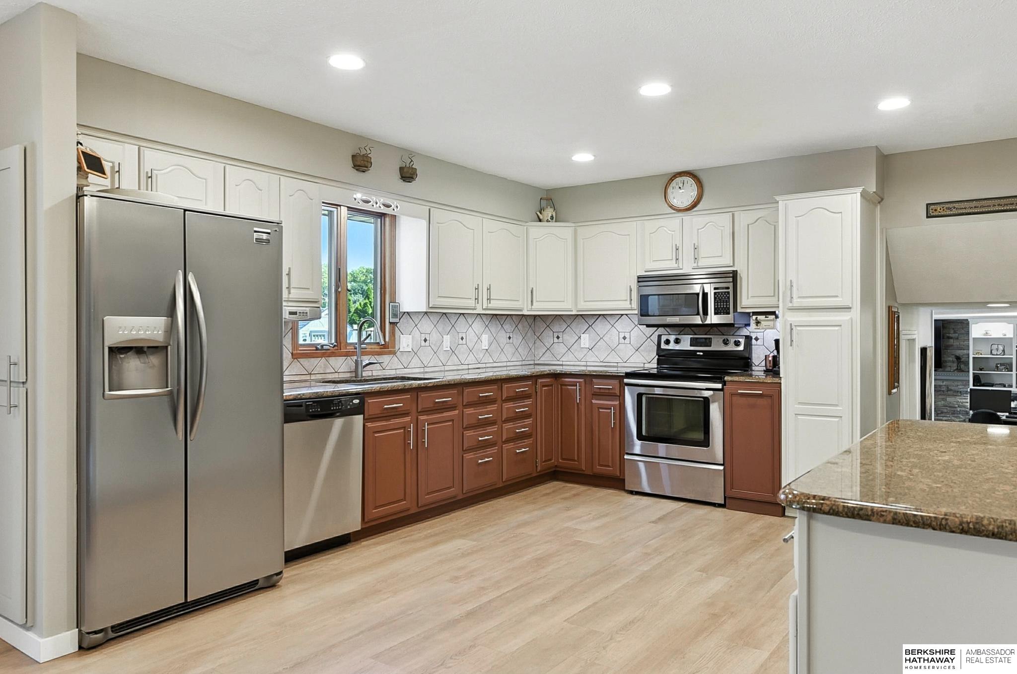 Omaha, Nebraska 68022, United States, 4 Bedrooms Bedrooms, ,3 BathroomsBathrooms,Residential,Active,156123