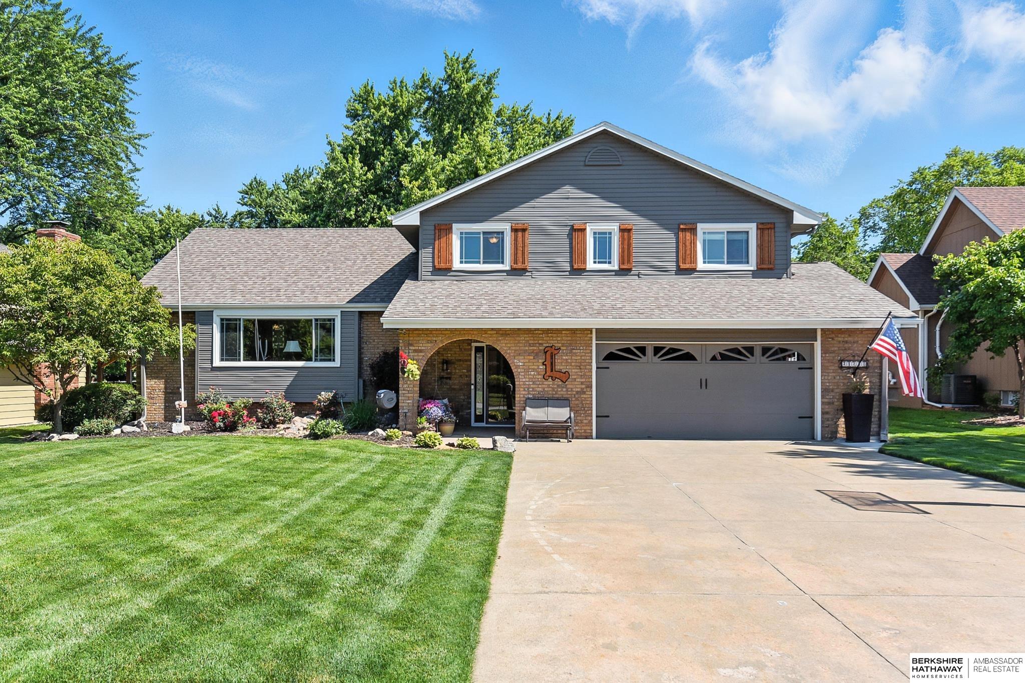 Omaha, Nebraska 68022, United States, 4 Bedrooms Bedrooms, ,3 BathroomsBathrooms,Residential,Active,156123