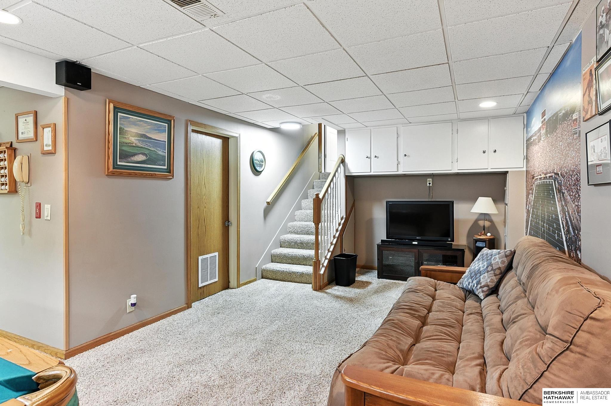 Omaha, Nebraska 68022, United States, 4 Bedrooms Bedrooms, ,3 BathroomsBathrooms,Residential,Active,156123