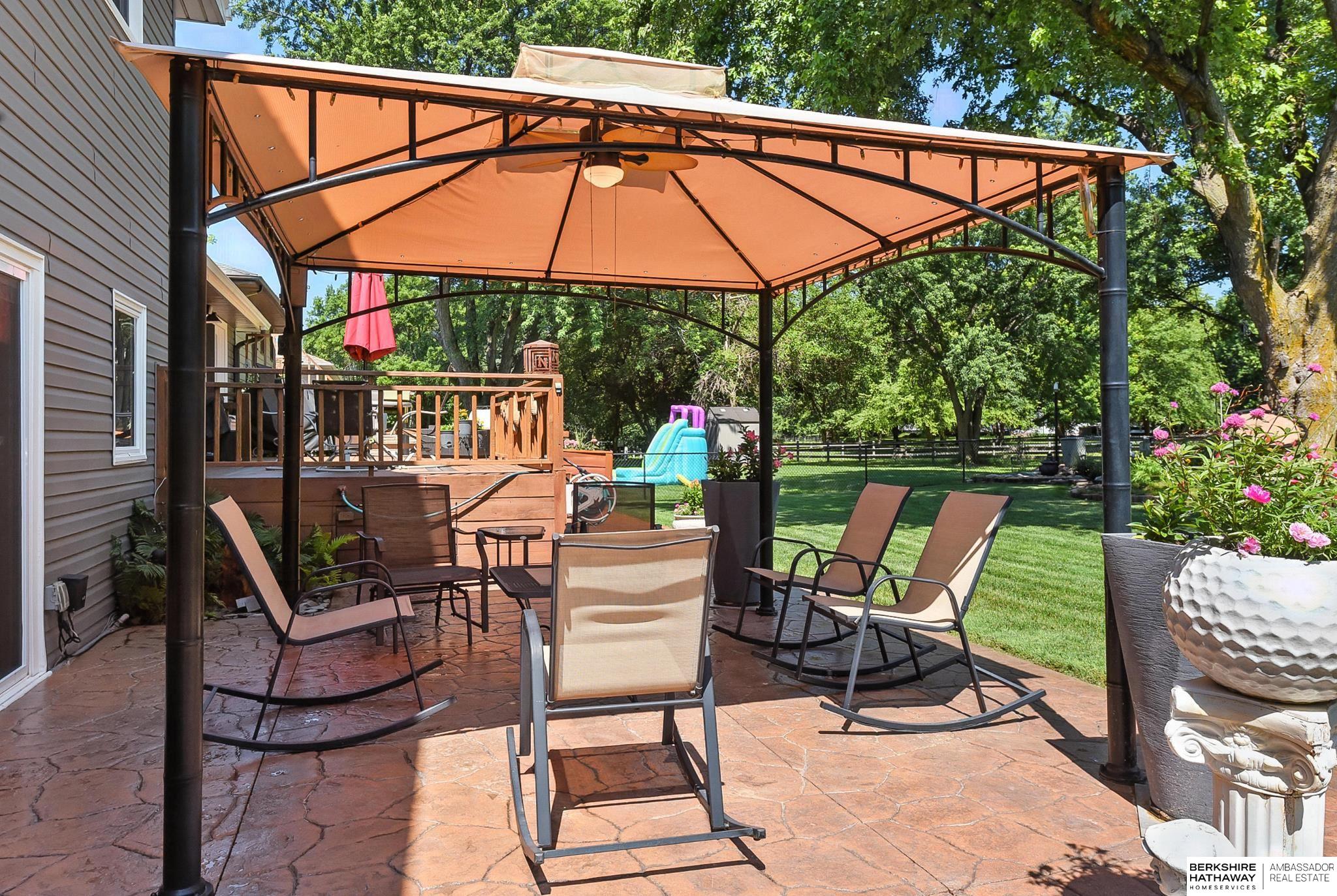 Omaha, Nebraska 68022, United States, 4 Bedrooms Bedrooms, ,3 BathroomsBathrooms,Residential,Active,156123