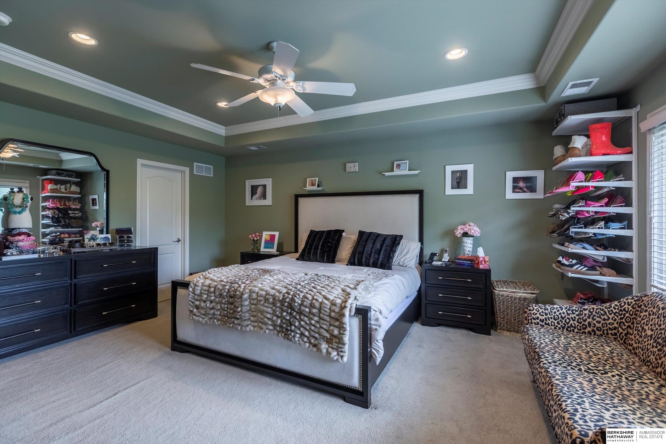 Omaha, Nebraska 68130, United States, 4 Bedrooms Bedrooms, ,4 BathroomsBathrooms,Residential,Active,209322