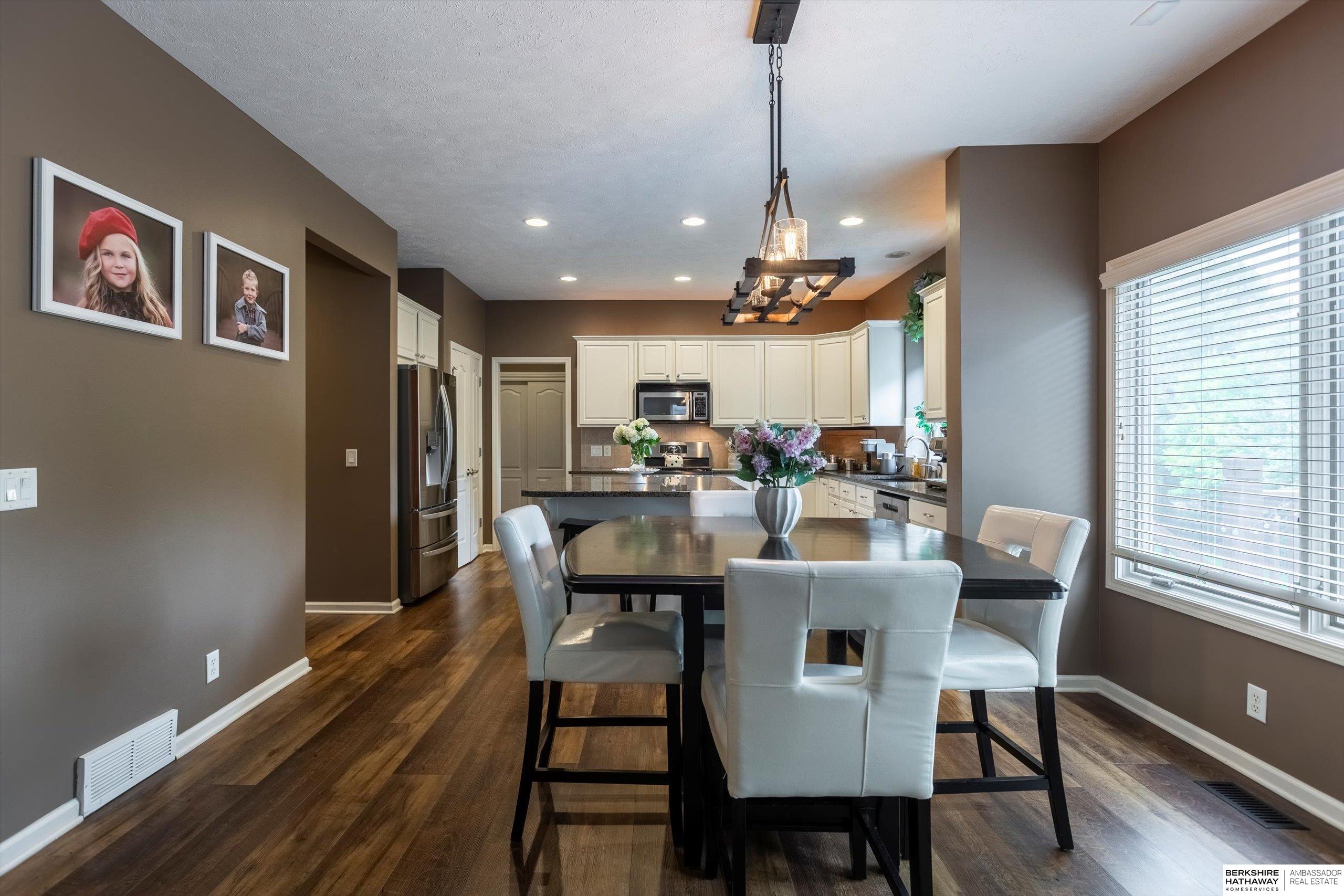 Omaha, Nebraska 68130, United States, 4 Bedrooms Bedrooms, ,4 BathroomsBathrooms,Residential,Active,209322