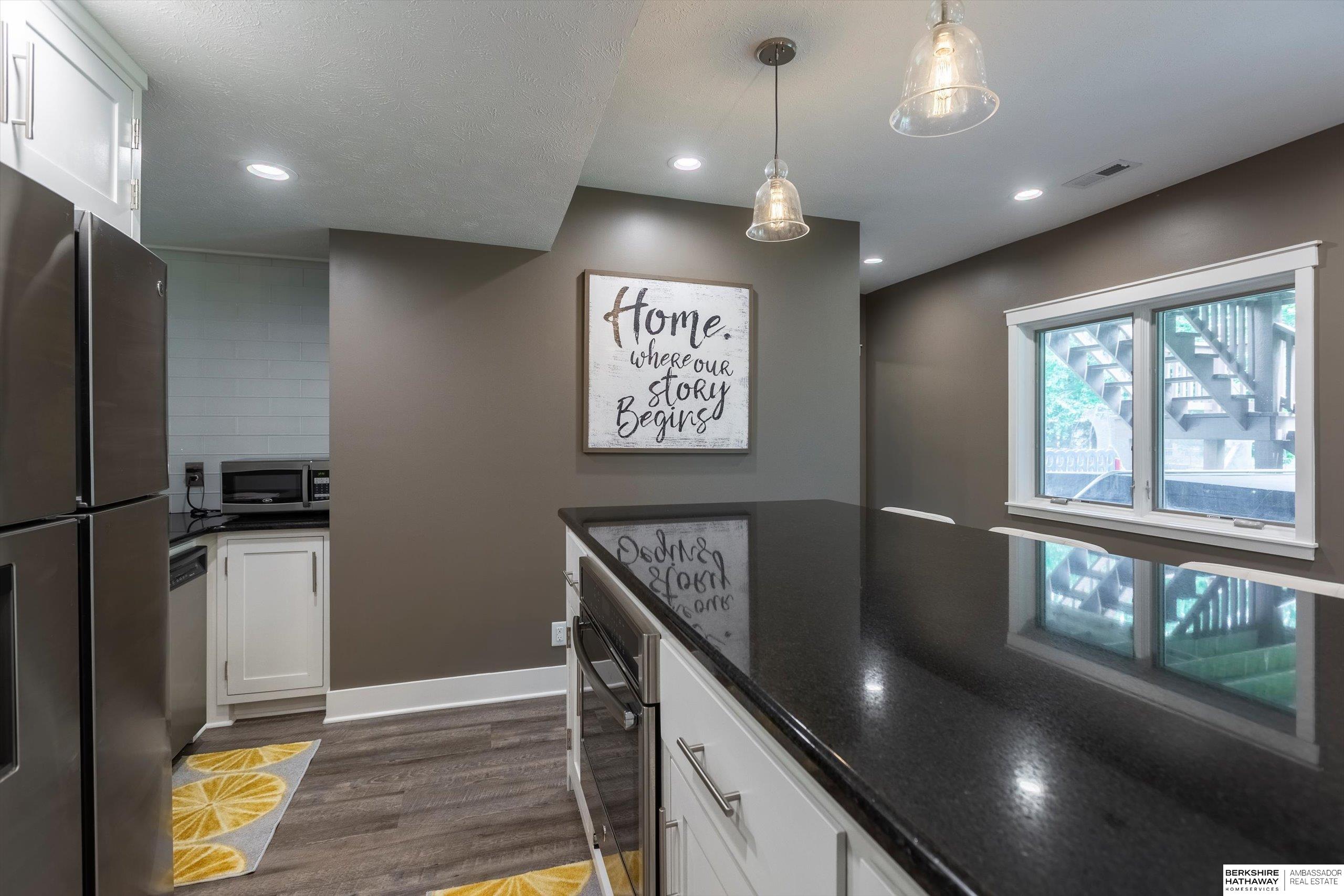 Omaha, Nebraska 68130, United States, 4 Bedrooms Bedrooms, ,4 BathroomsBathrooms,Residential,Active,209322