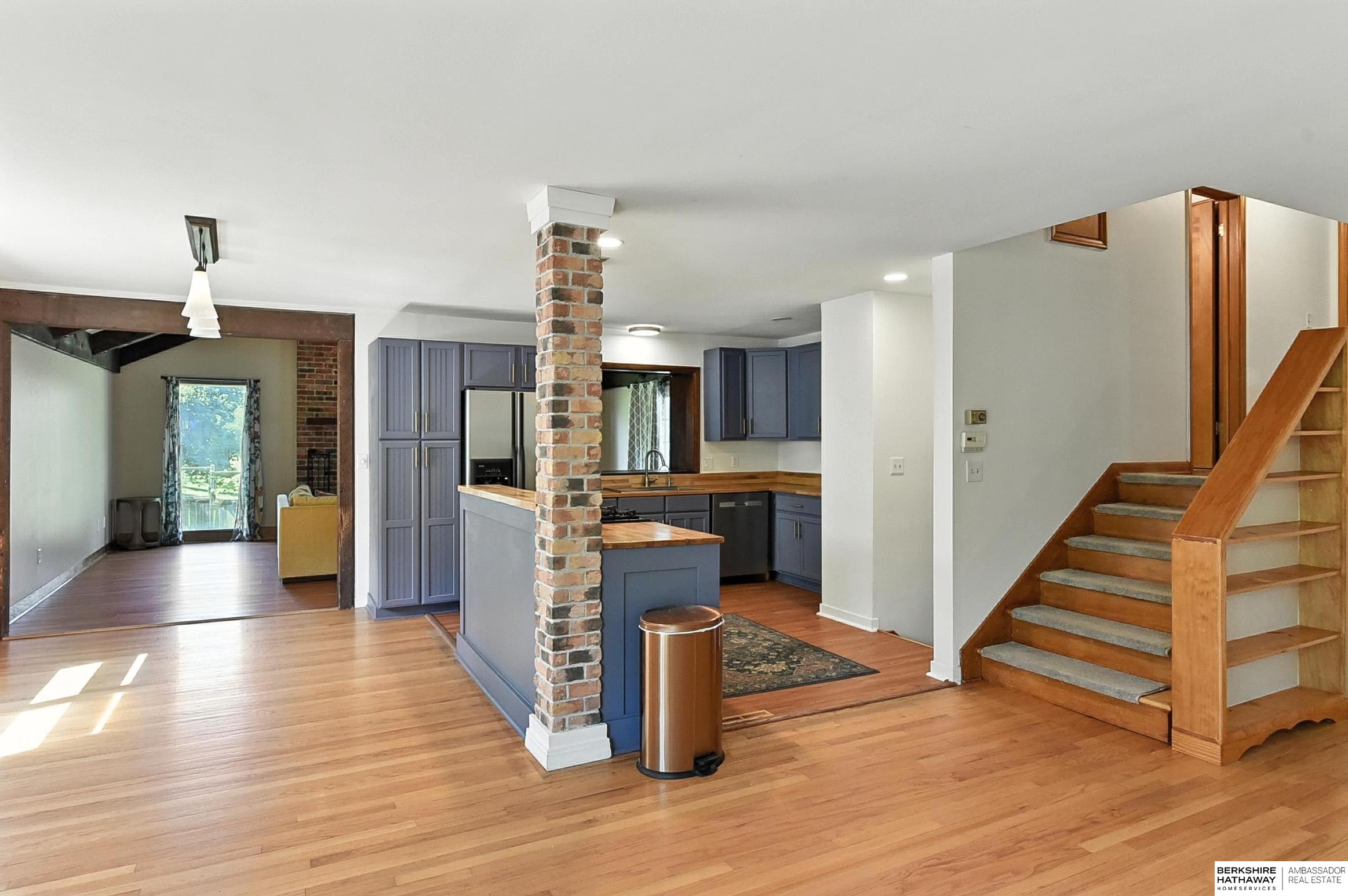 Omaha, Nebraska 68105, United States, 4 Bedrooms Bedrooms, ,3 BathroomsBathrooms,Residential,Active,174874