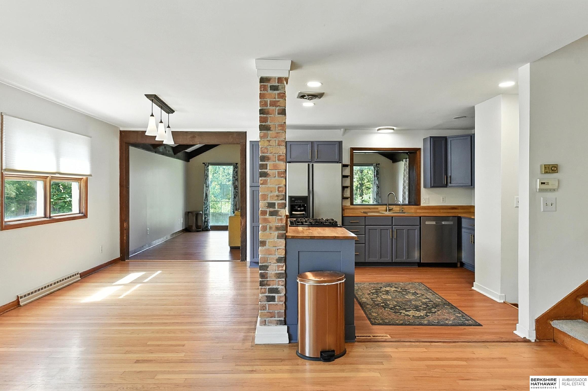 Omaha, Nebraska 68105, United States, 4 Bedrooms Bedrooms, ,3 BathroomsBathrooms,Residential,Active,174874