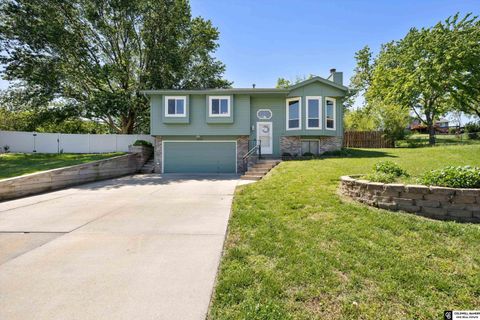 Photo of 9904 S 9 Circle, Bellevue, NE 68123 (MLS # 22614762)