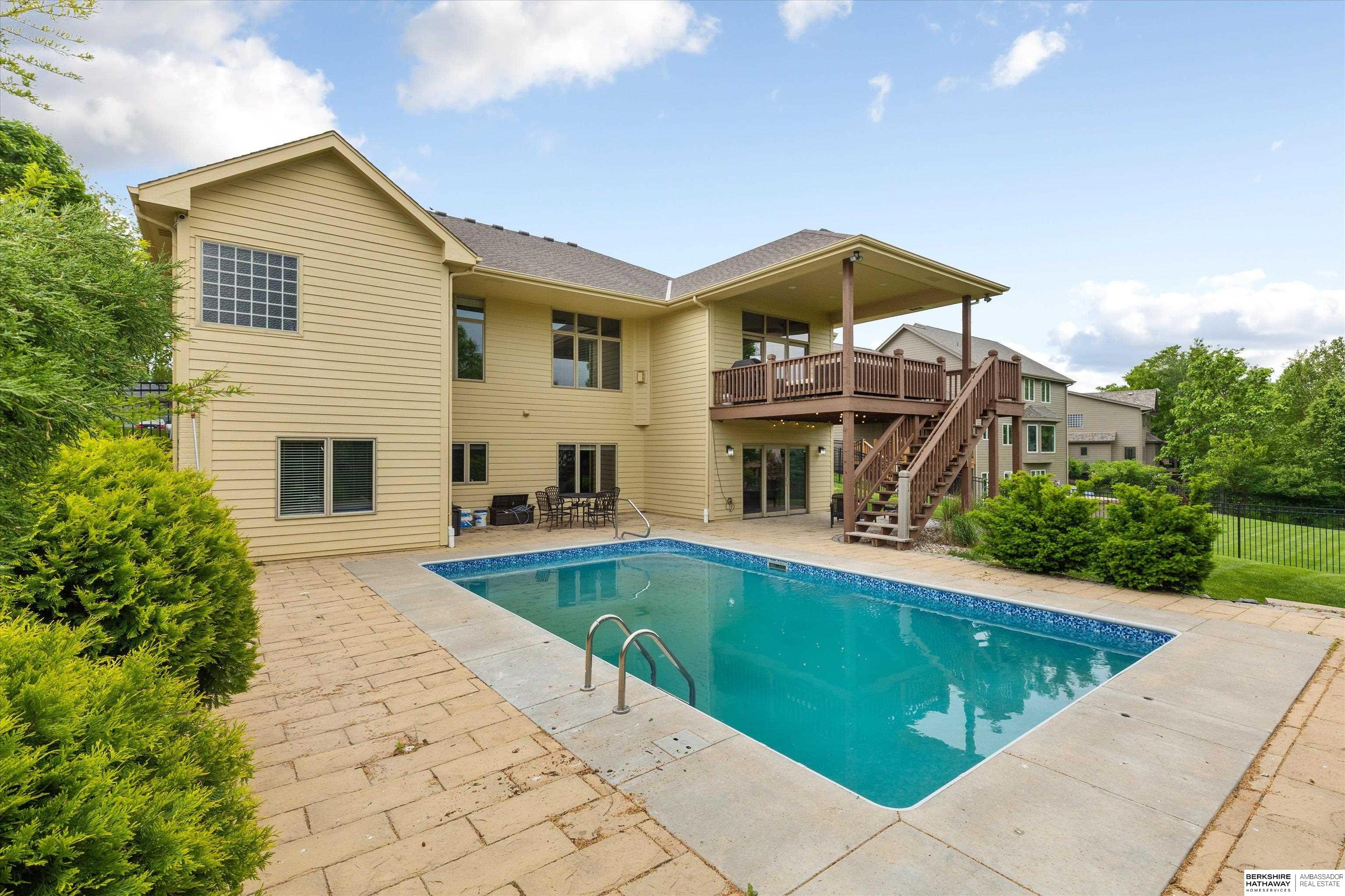 Bennington, Nebraska 68007, United States, 4 Bedrooms Bedrooms, ,3 BathroomsBathrooms,Residential,Active,137282