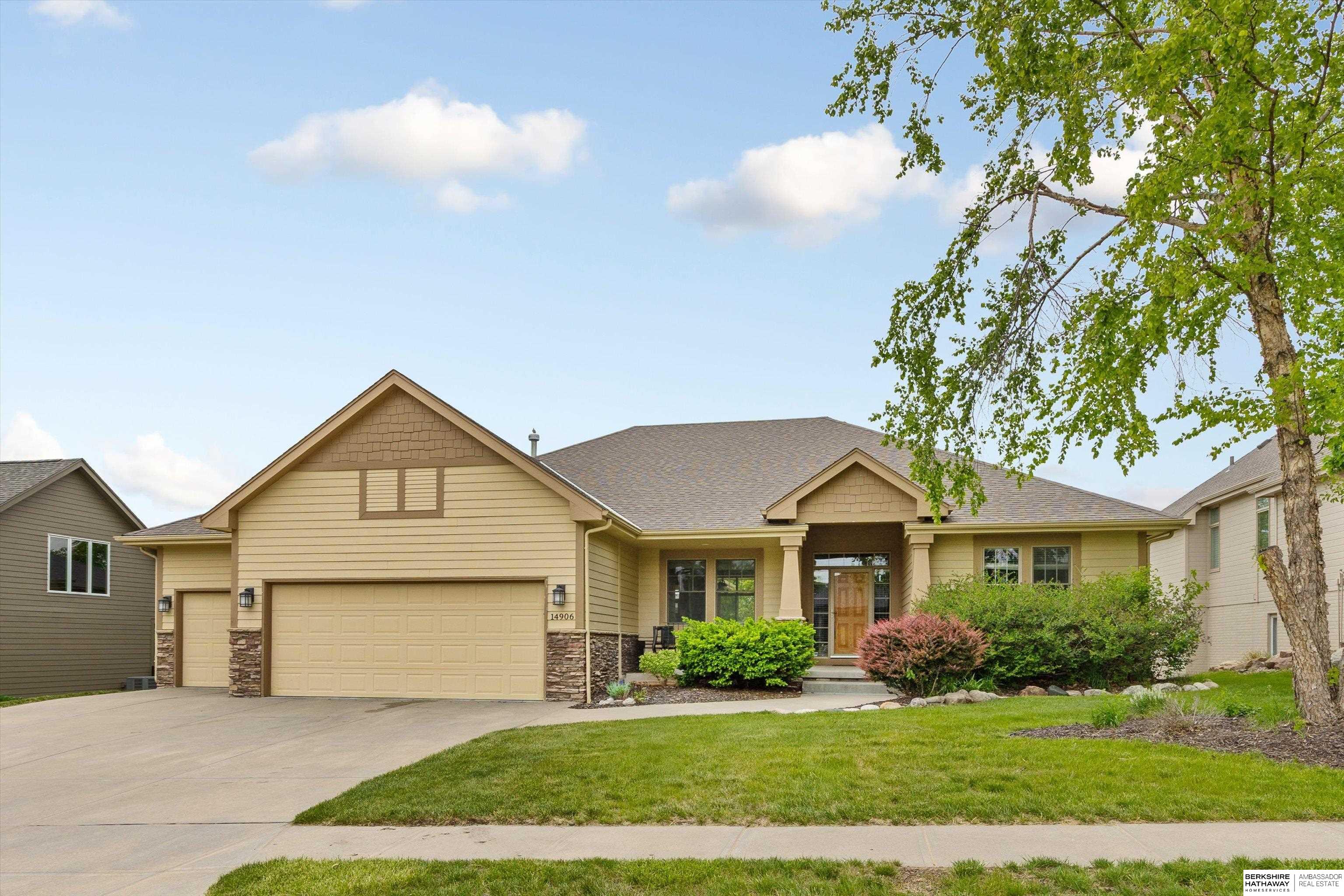 Bennington, Nebraska 68007, United States, 4 Bedrooms Bedrooms, ,3 BathroomsBathrooms,Residential,Active,137282