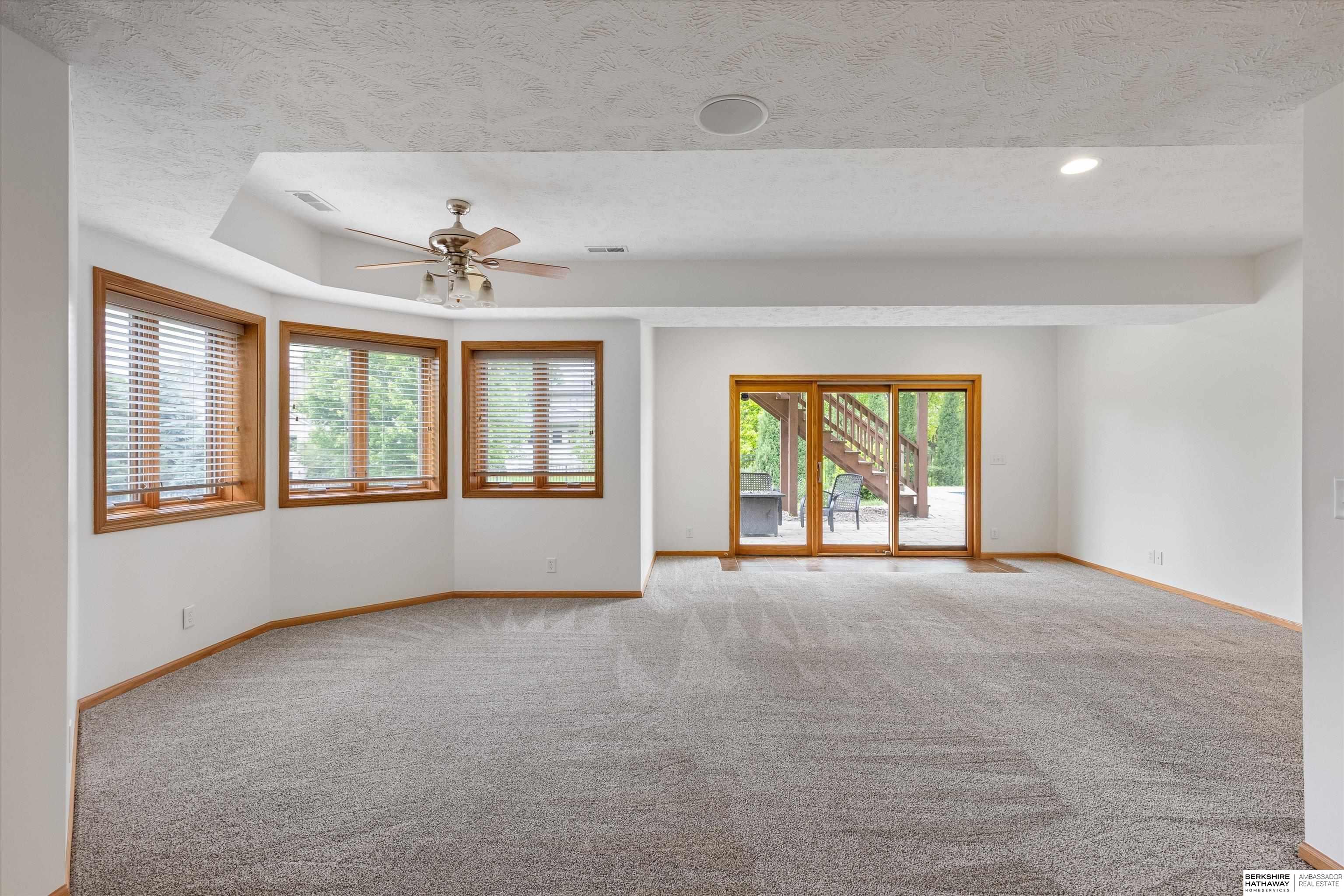 Bennington, Nebraska 68007, United States, 4 Bedrooms Bedrooms, ,3 BathroomsBathrooms,Residential,Active,137282