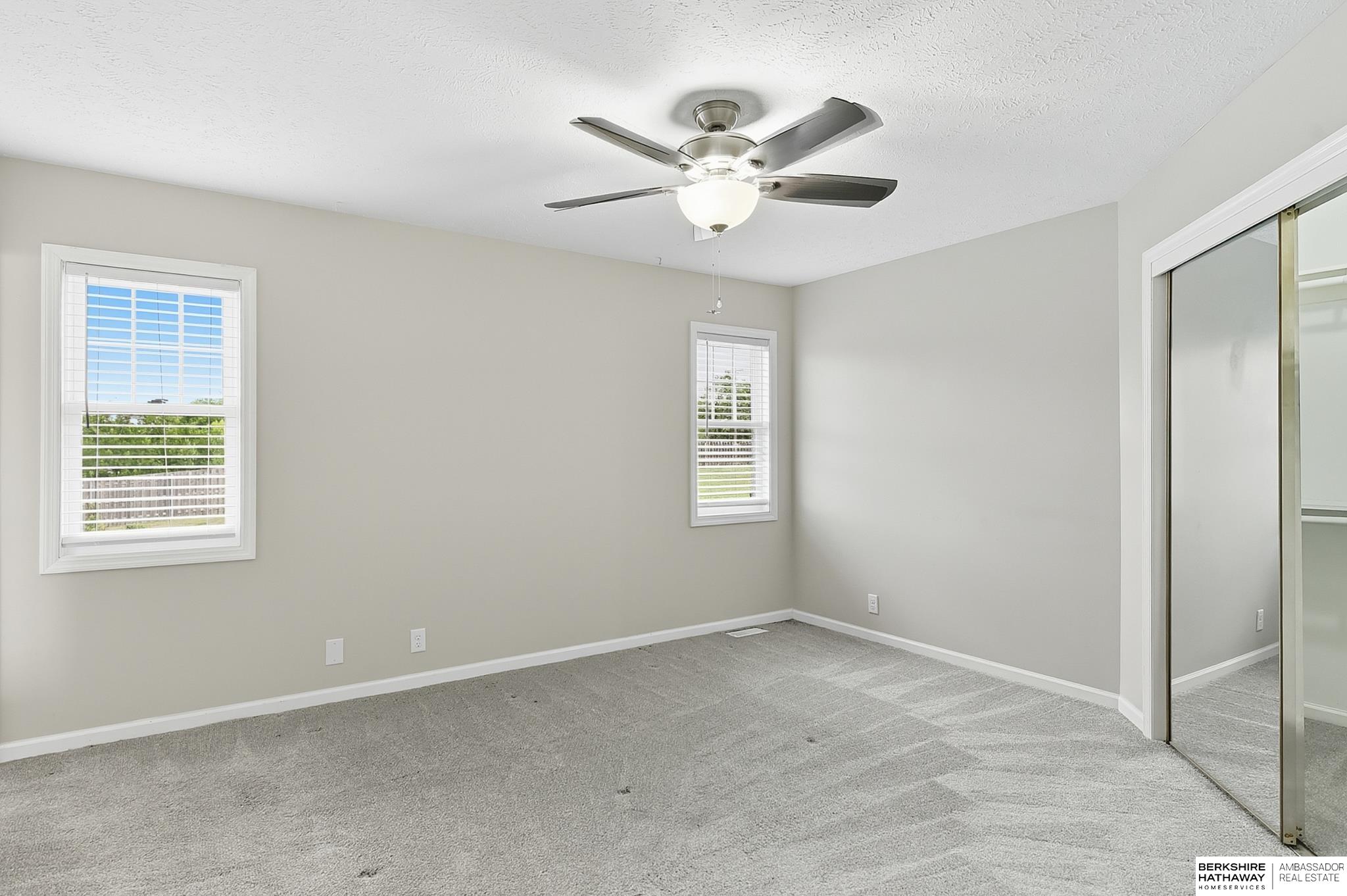 Omaha, Nebraska 68164, United States, 4 Bedrooms Bedrooms, ,2 BathroomsBathrooms,Residential,Pending,211293