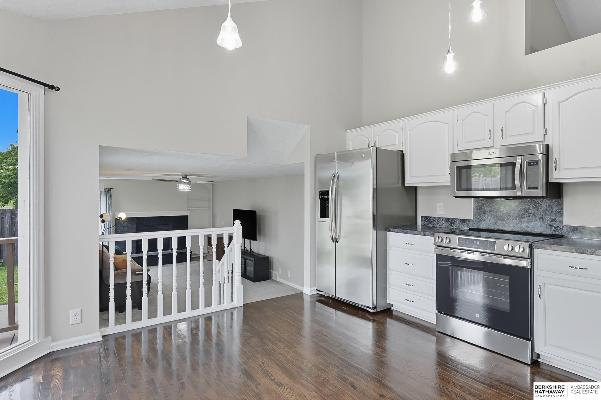 Omaha, Nebraska 68164, United States, 4 Bedrooms Bedrooms, ,2 BathroomsBathrooms,Residential,Pending,211293