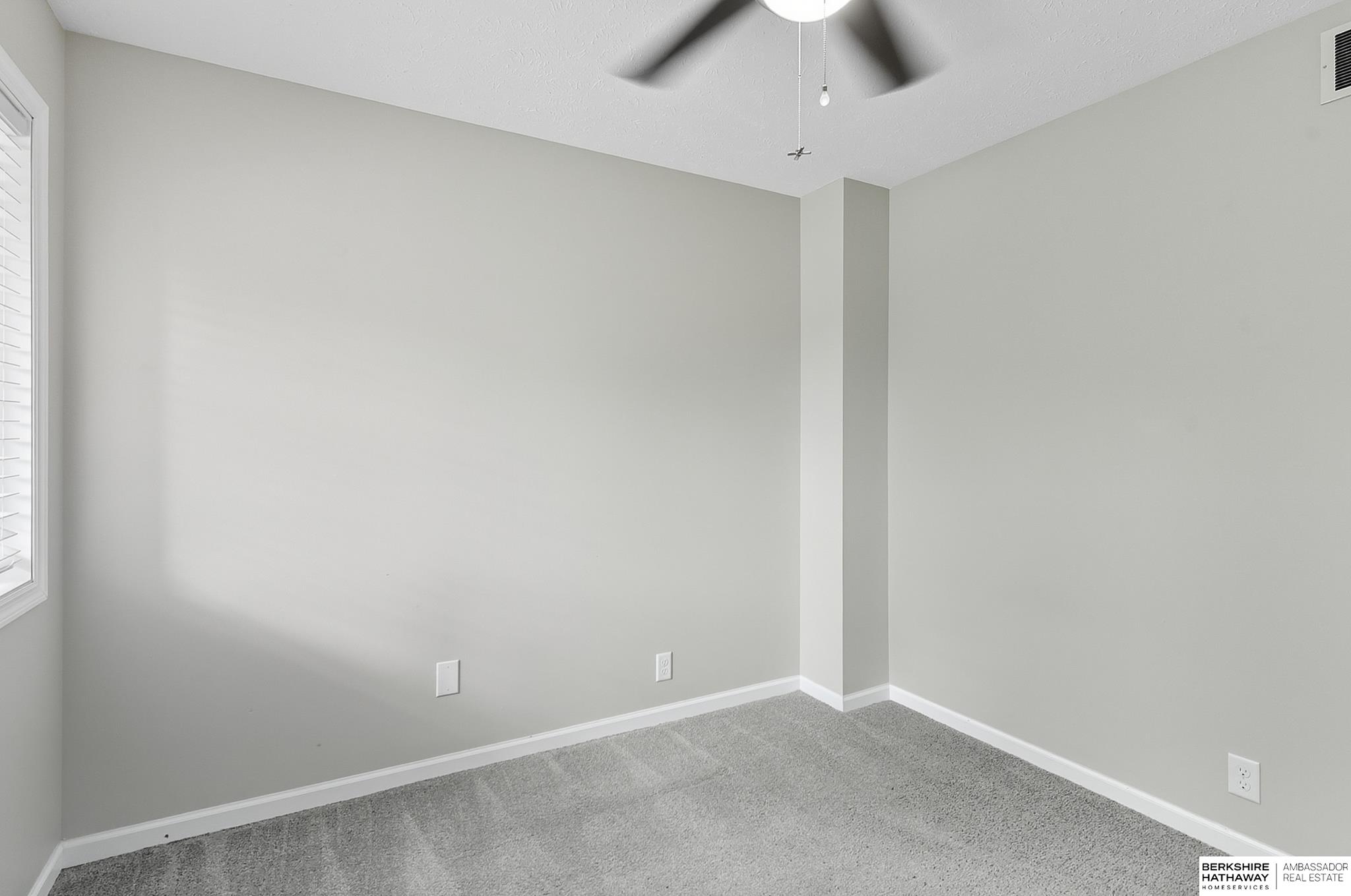 Omaha, Nebraska 68164, United States, 4 Bedrooms Bedrooms, ,2 BathroomsBathrooms,Residential,Pending,211293