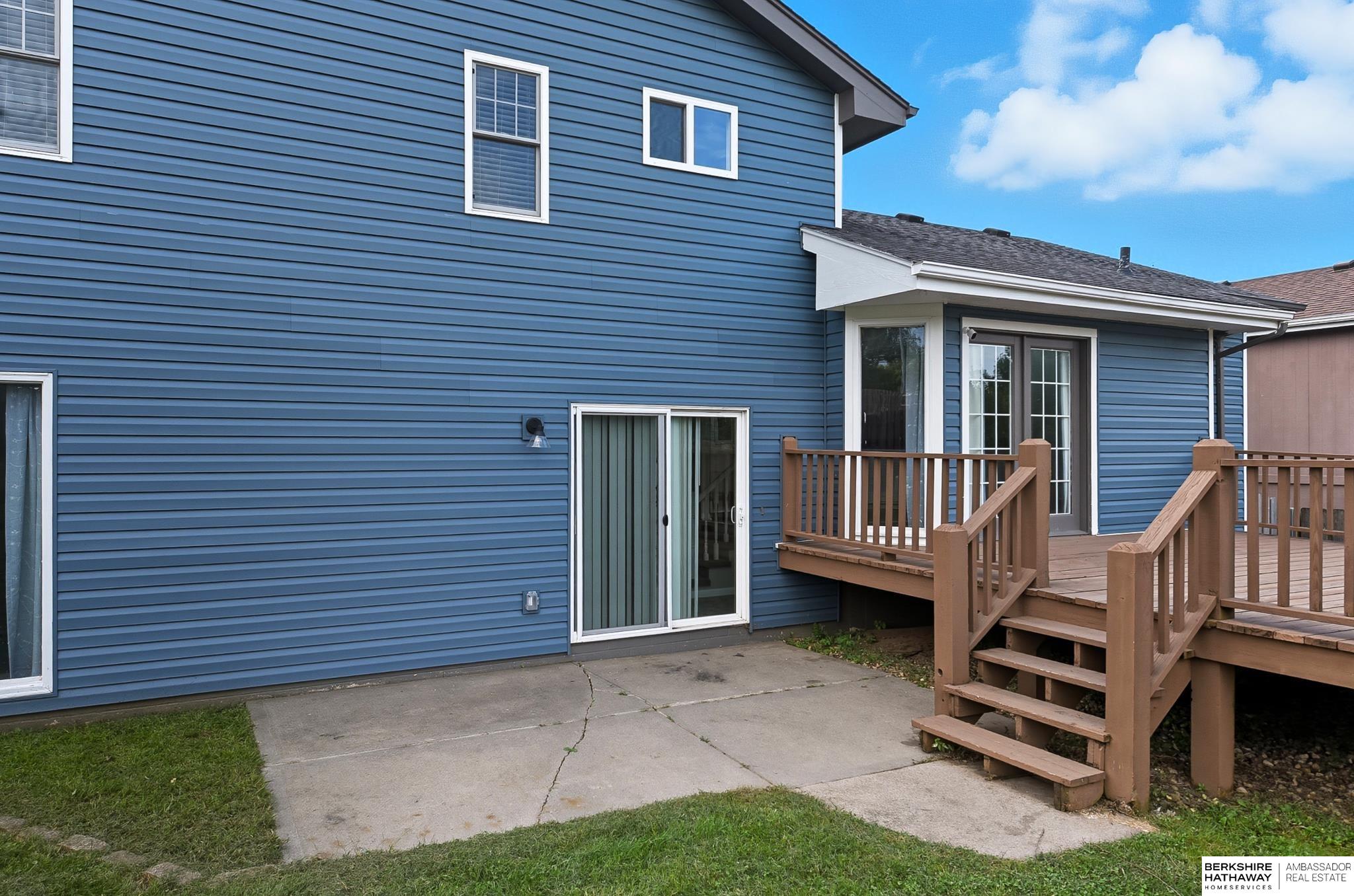 Omaha, Nebraska 68164, United States, 4 Bedrooms Bedrooms, ,2 BathroomsBathrooms,Residential,Pending,211293