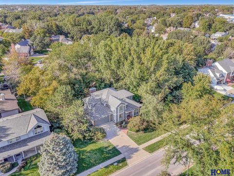 Photo of 4516 Fir Hollow Lane, Lincoln, NE 68516 (MLS # 22534094)