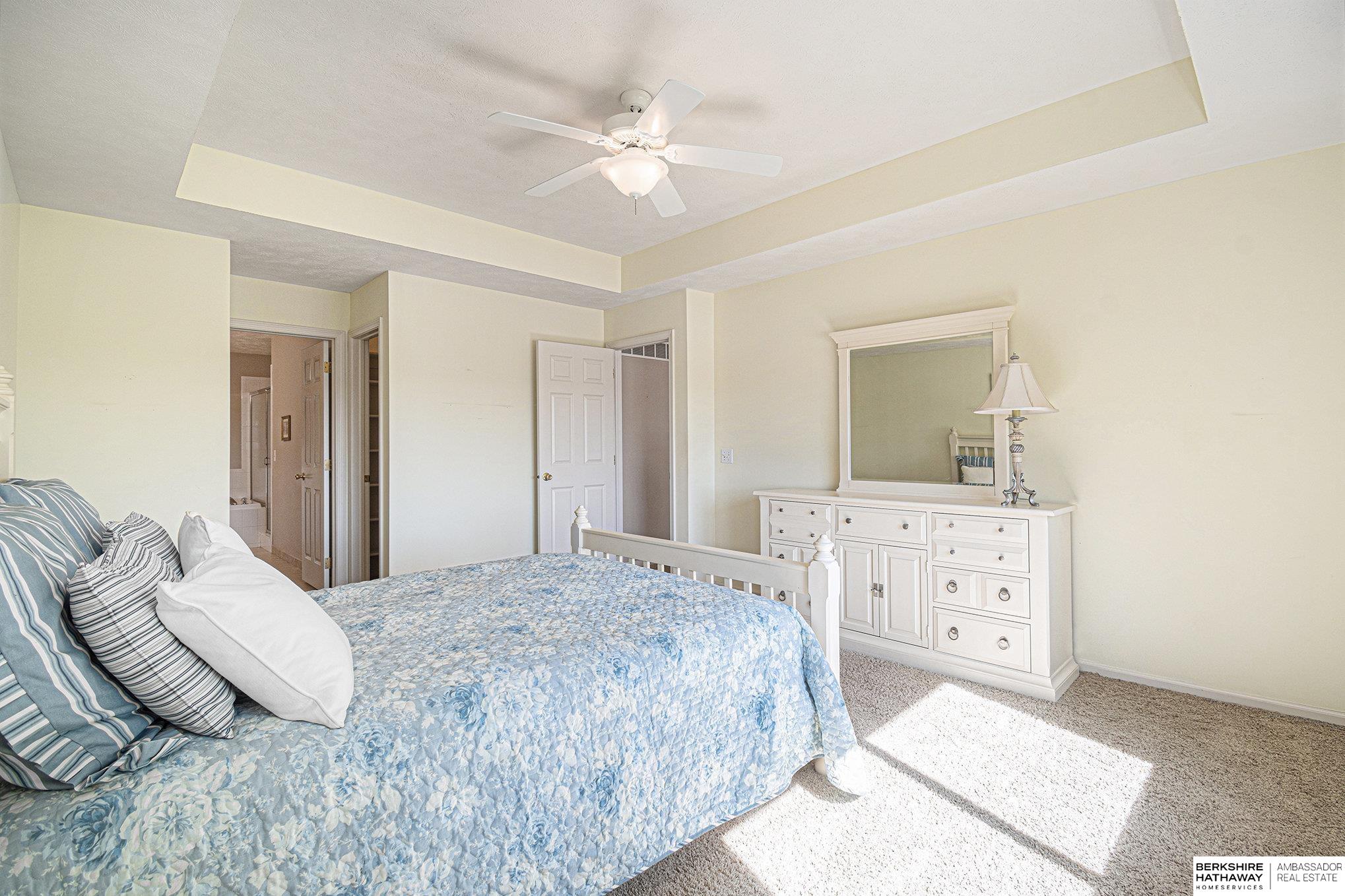 Omaha, Nebraska 68134, United States, 3 Bedrooms Bedrooms, ,3 BathroomsBathrooms,Residential,Pending,125048