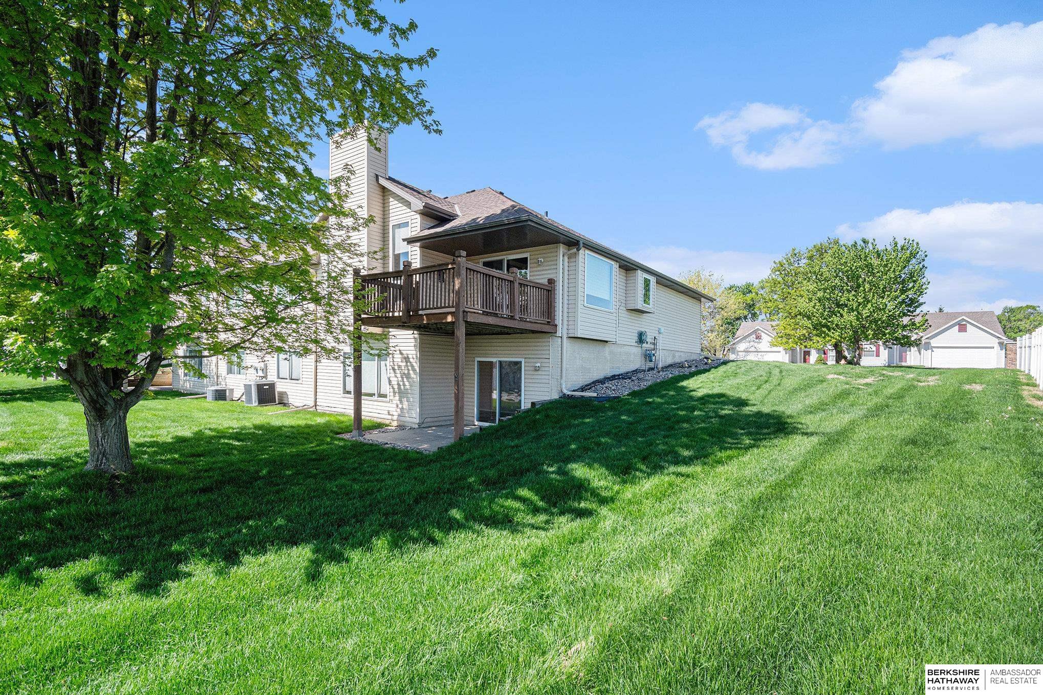 Omaha, Nebraska 68134, United States, 3 Bedrooms Bedrooms, ,3 BathroomsBathrooms,Residential,Pending,125048