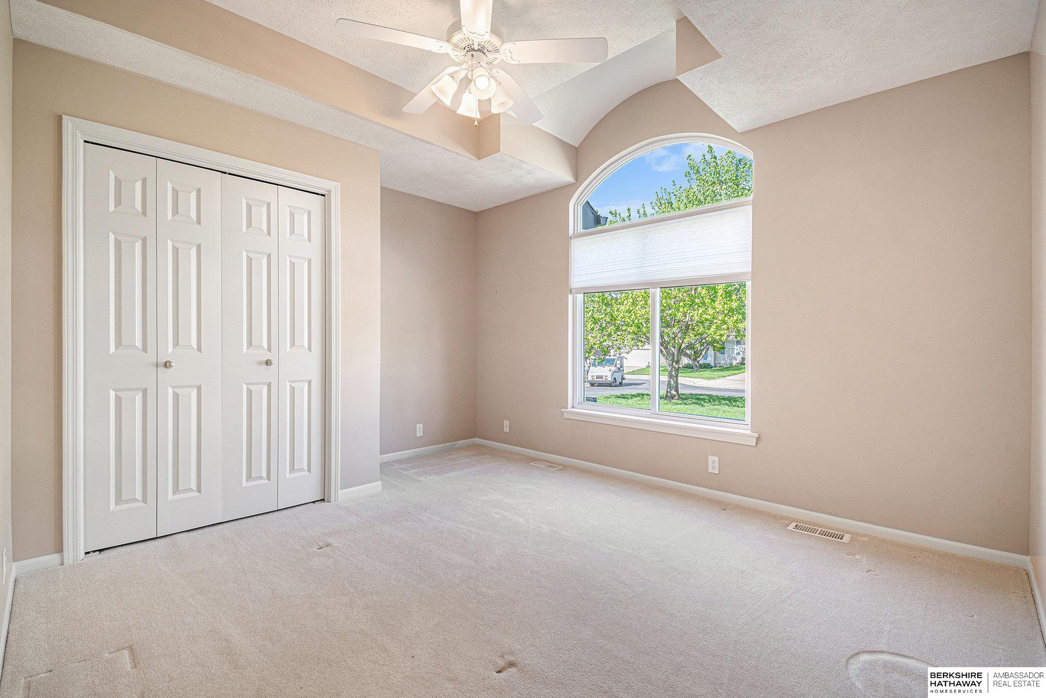 Omaha, Nebraska 68134, United States, 3 Bedrooms Bedrooms, ,3 BathroomsBathrooms,Residential,Pending,125048