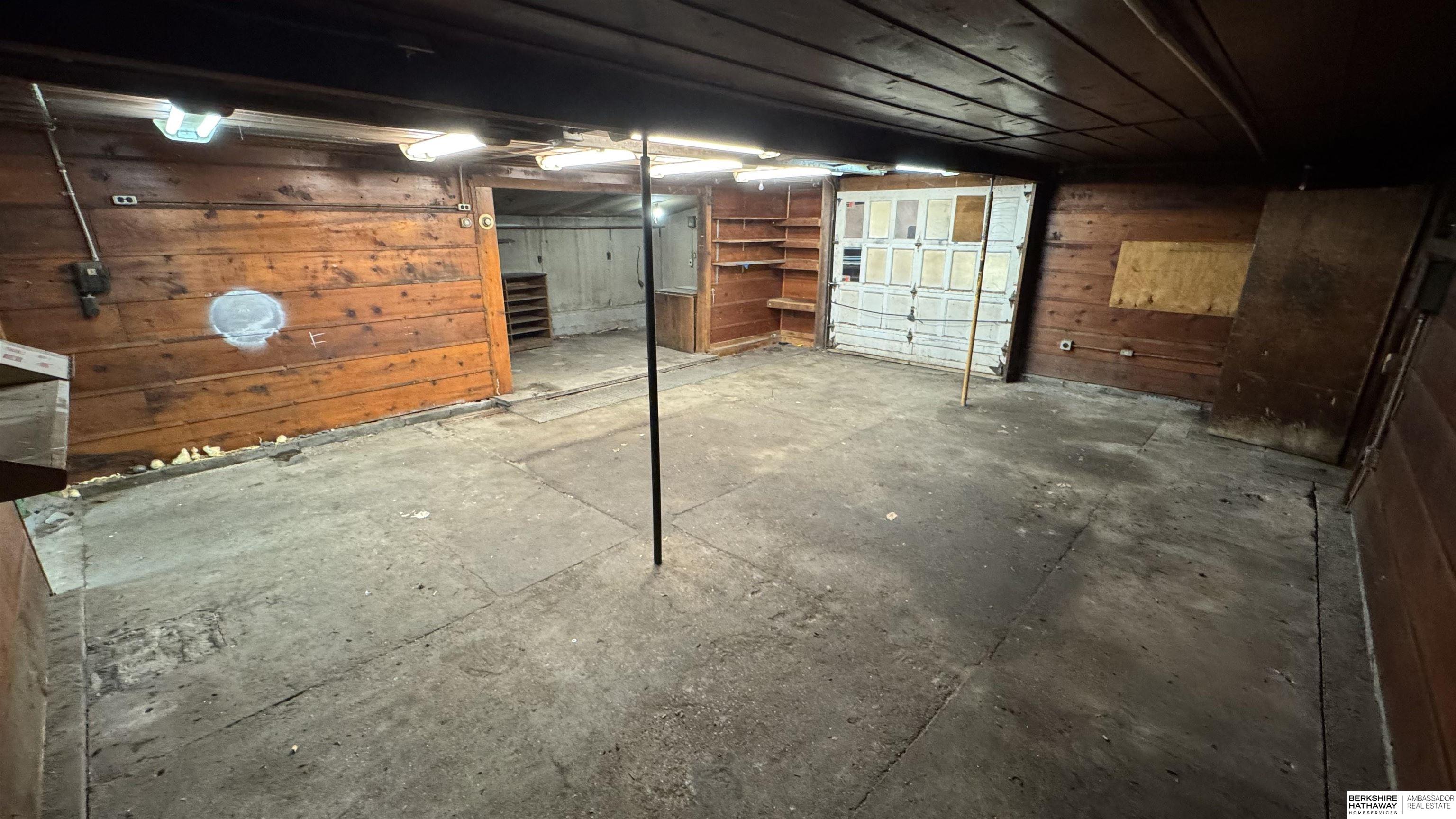 Bellevue, Nebraska 68005, United States, 4 Bedrooms Bedrooms, ,1 BathroomBathrooms,Residential,Active,197638