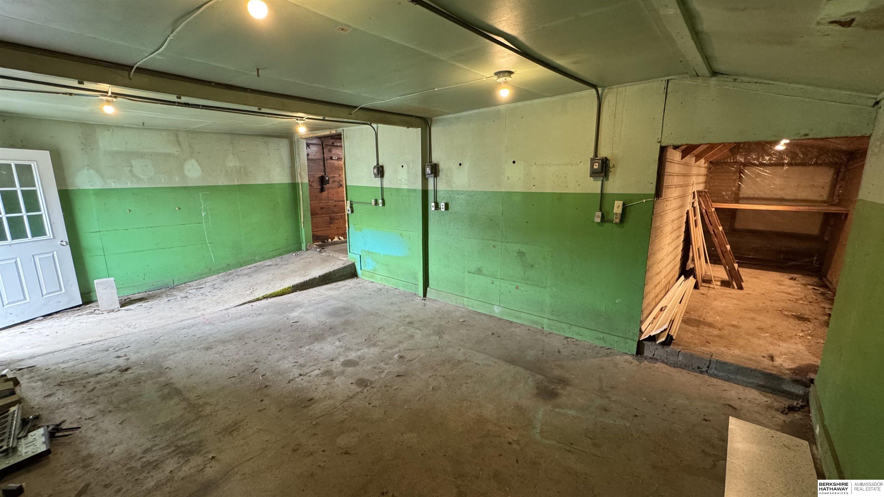 Bellevue, Nebraska 68005, United States, 4 Bedrooms Bedrooms, ,1 BathroomBathrooms,Residential,Active,197638