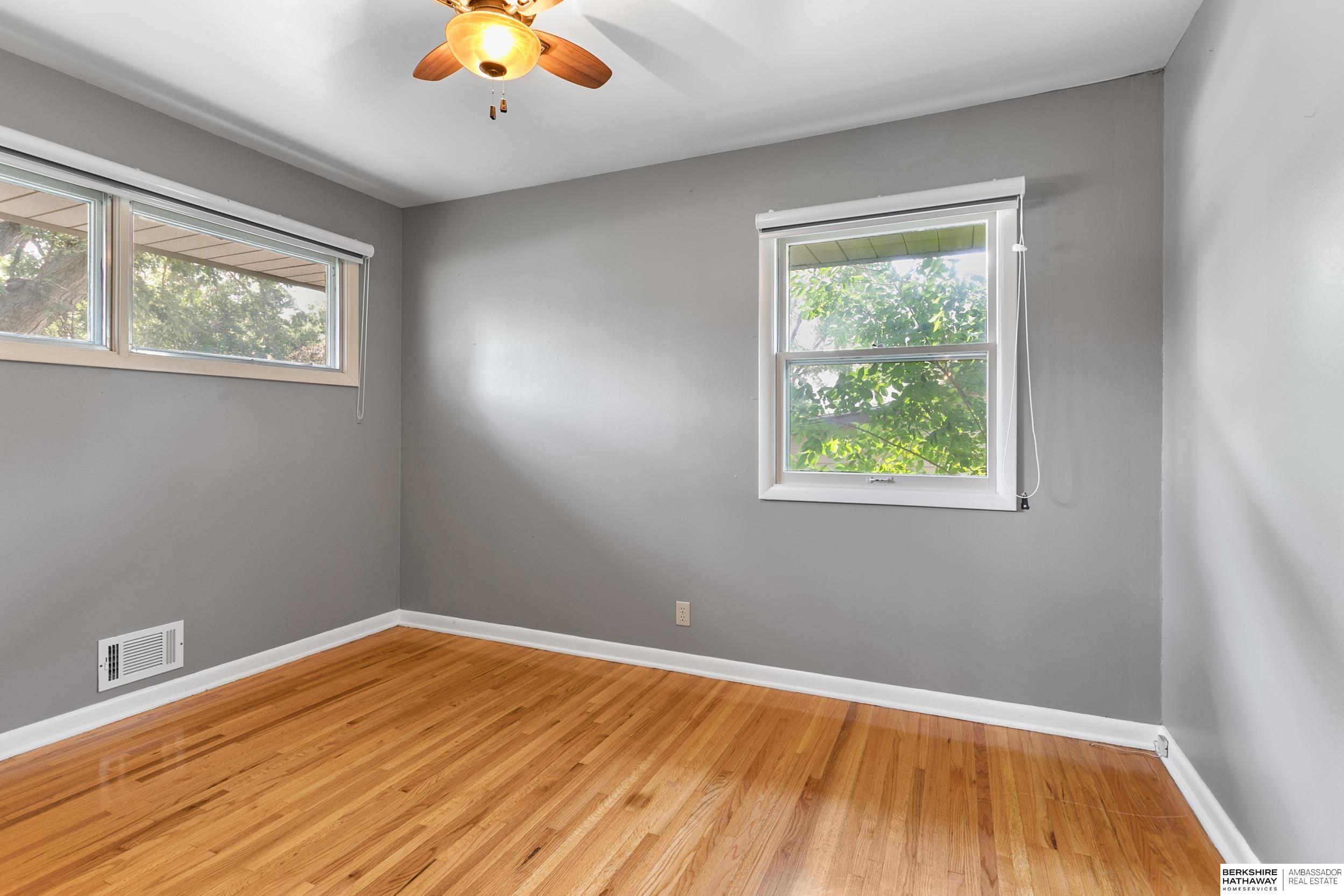 Lincoln, Nebraska 68506, United States, 3 Bedrooms Bedrooms, ,2 BathroomsBathrooms,Residential,Active,174021