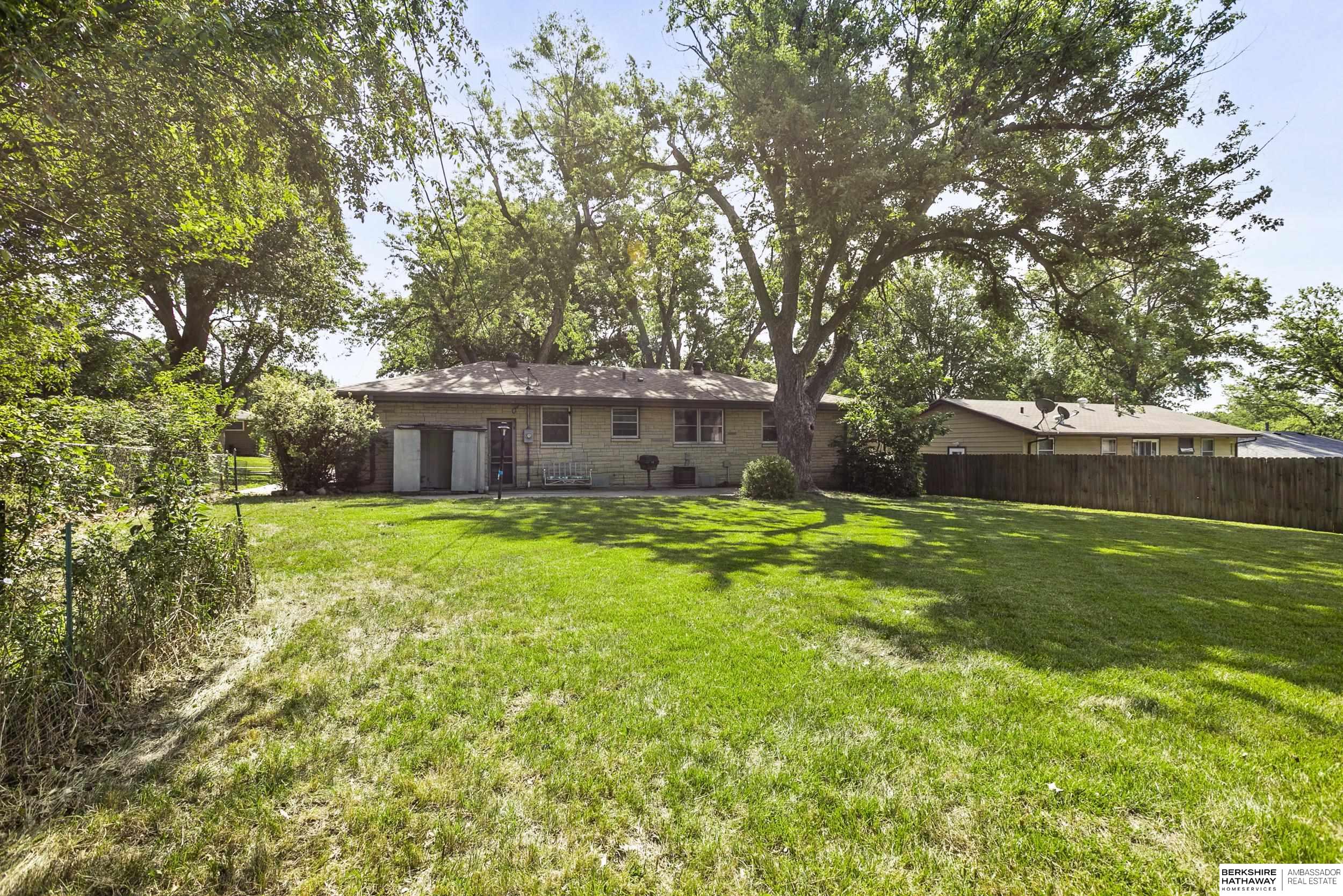 Lincoln, Nebraska 68506, United States, 3 Bedrooms Bedrooms, ,2 BathroomsBathrooms,Residential,Active,174021