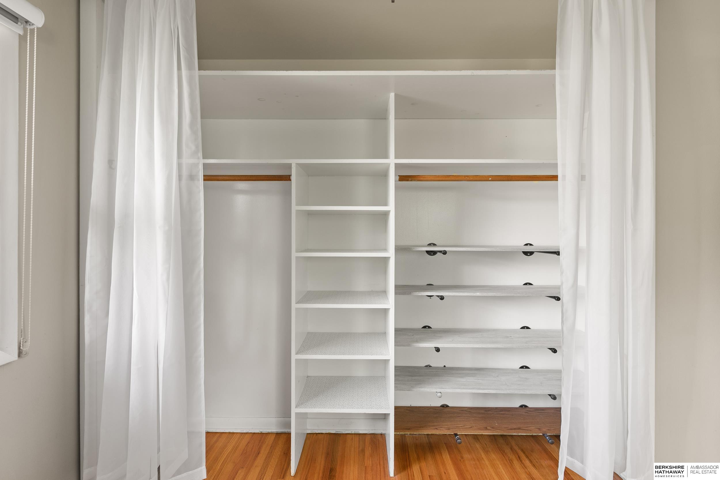 Lincoln, Nebraska 68506, United States, 3 Bedrooms Bedrooms, ,2 BathroomsBathrooms,Residential,Active,174021