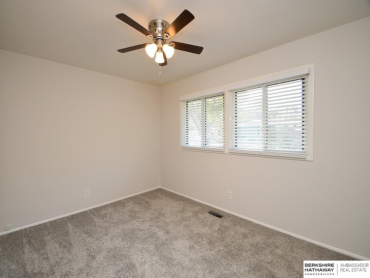 Lincoln, Nebraska 68504, United States, 2 Bedrooms Bedrooms, ,1 BathroomBathrooms,Residential,Active,236695