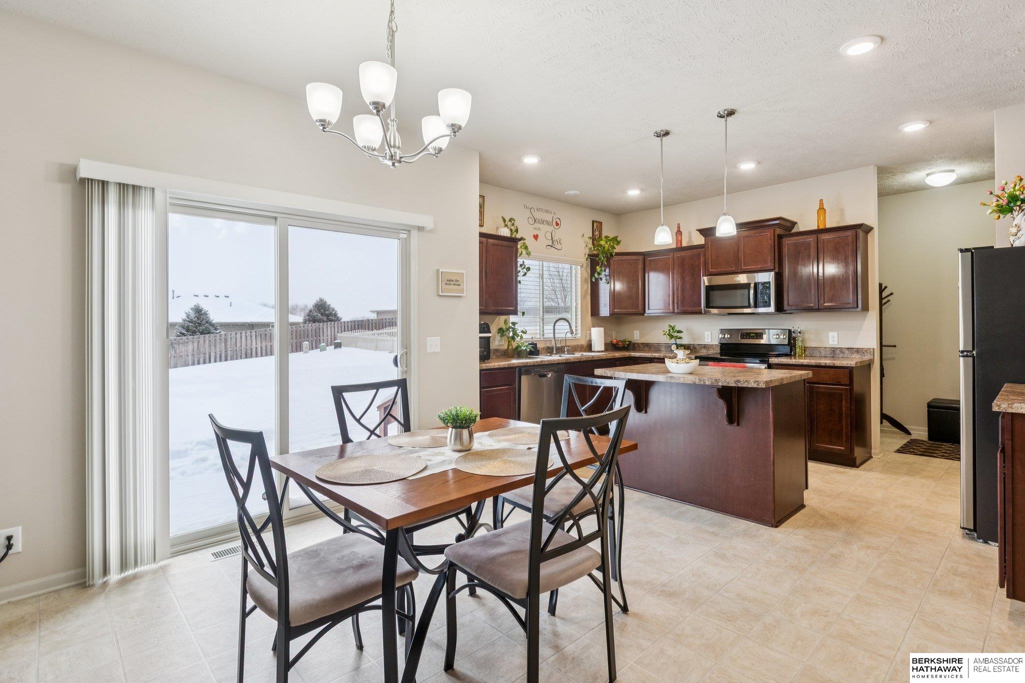 Omaha, Nebraska 68135, United States, 4 Bedrooms Bedrooms, ,3 BathroomsBathrooms,Residential,Active,251410