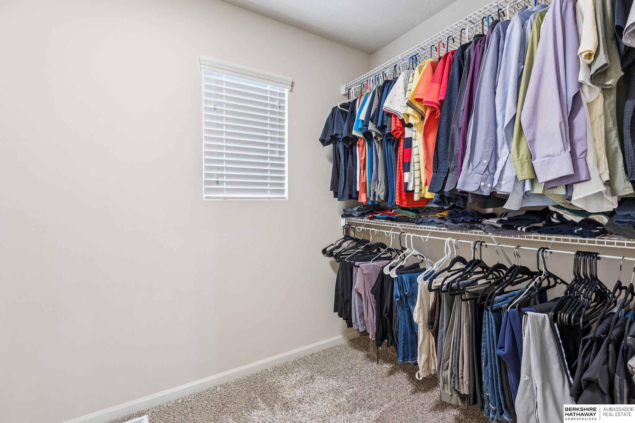 Omaha, Nebraska 68135, United States, 4 Bedrooms Bedrooms, ,3 BathroomsBathrooms,Residential,Active,251410