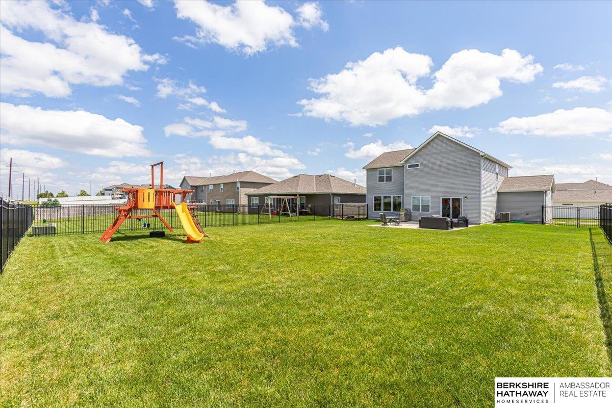 Omaha, Nebraska 68022, United States, 5 Bedrooms Bedrooms, ,4 BathroomsBathrooms,Residential,Active,101939