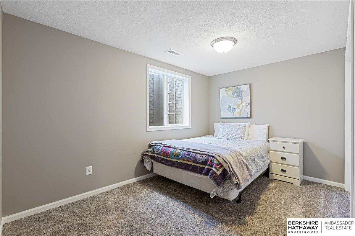 Omaha, Nebraska 68022, United States, 5 Bedrooms Bedrooms, ,4 BathroomsBathrooms,Residential,Active,101939