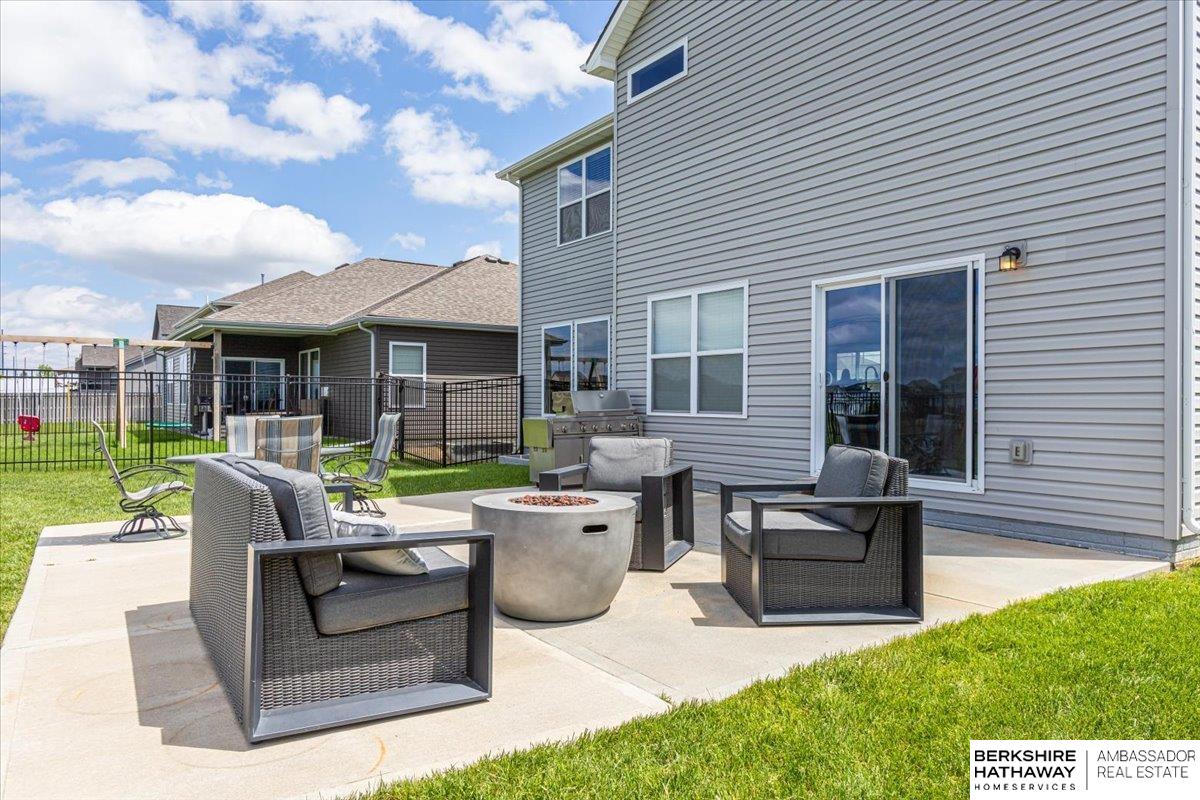 Omaha, Nebraska 68022, United States, 5 Bedrooms Bedrooms, ,4 BathroomsBathrooms,Residential,Active,101939