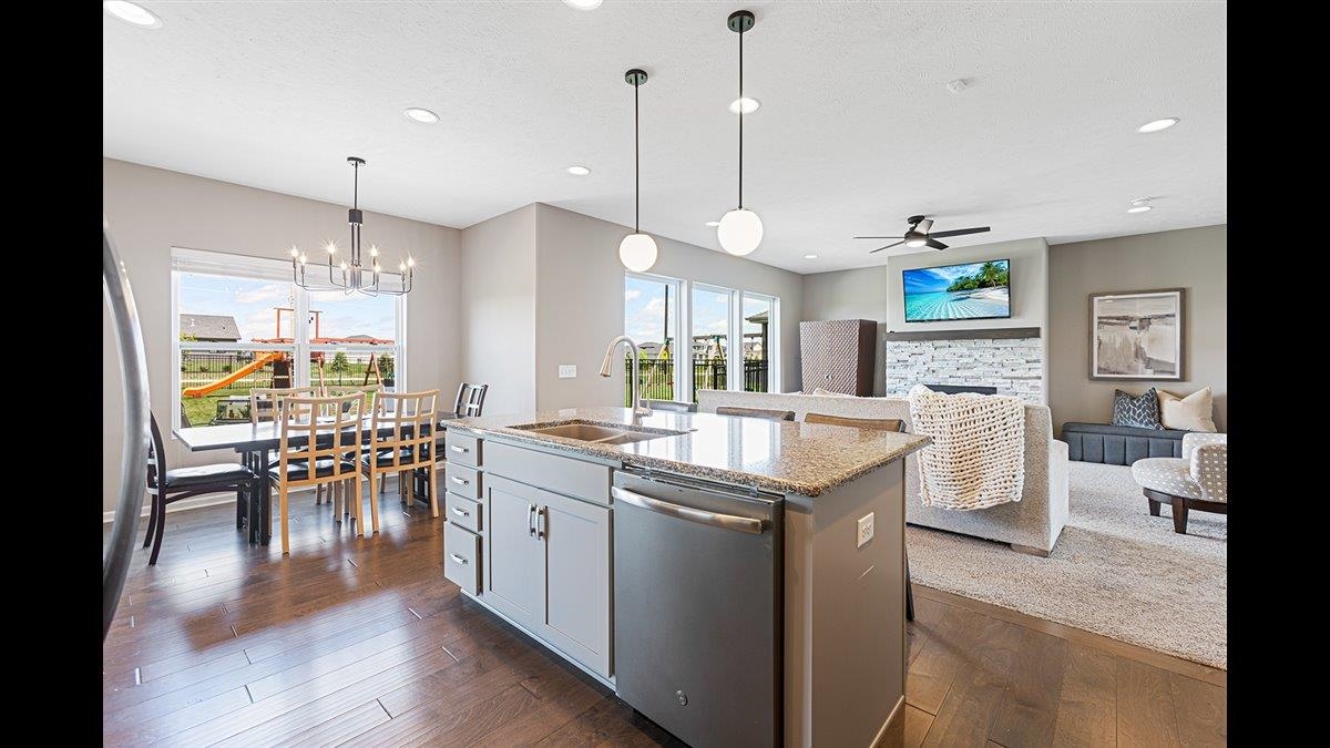 Omaha, Nebraska 68022, United States, 5 Bedrooms Bedrooms, ,4 BathroomsBathrooms,Residential,Active,101939